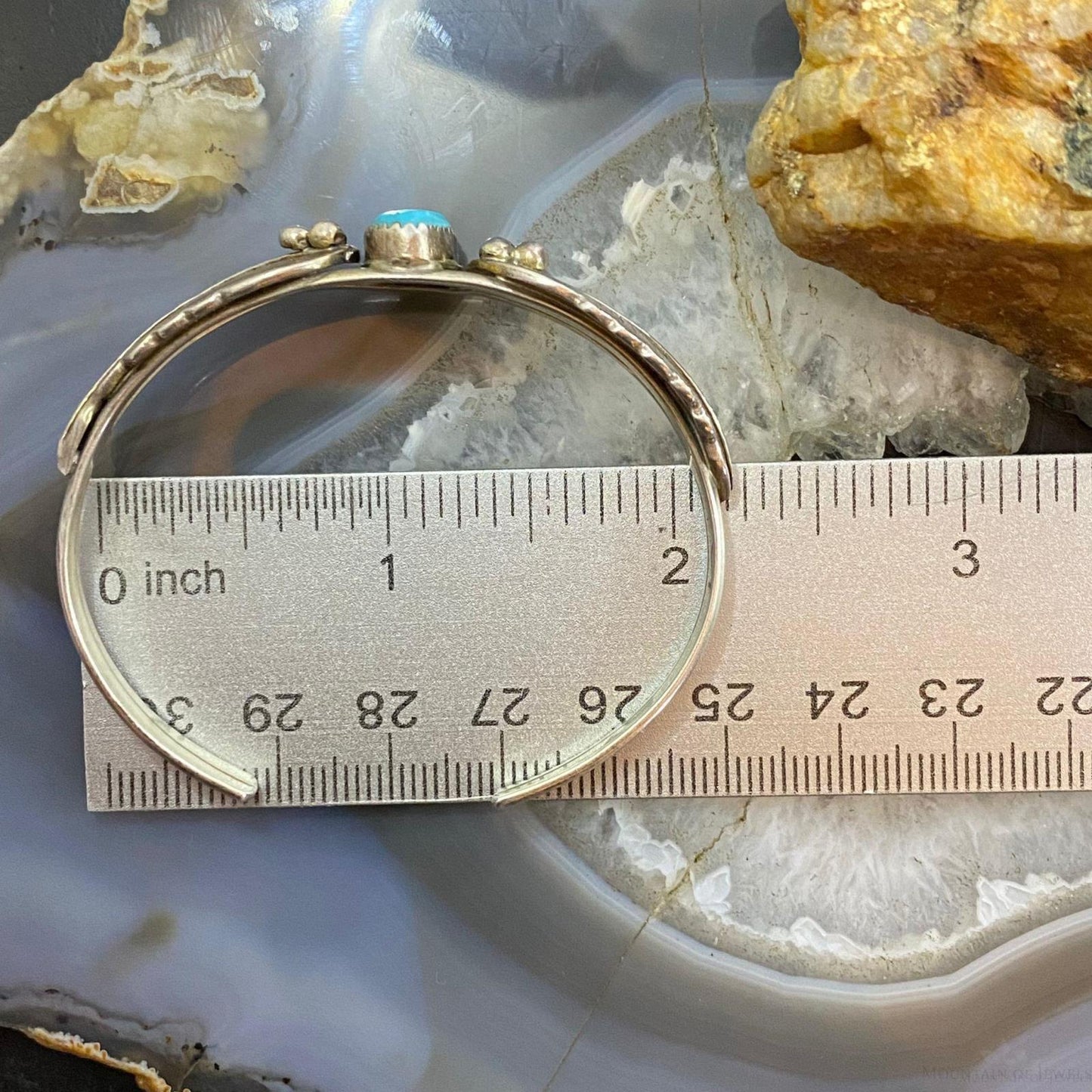 Vintage Native American Silver Oval Turquoise w/2 Feathers Bracelet For Women