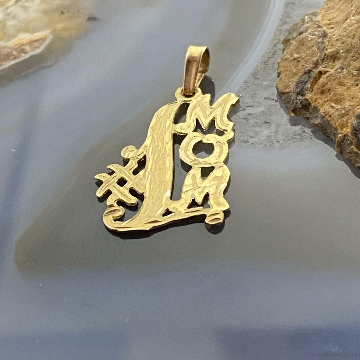 14K Yellow Gold "#1 Mom" Diamond Cut Charm For Women