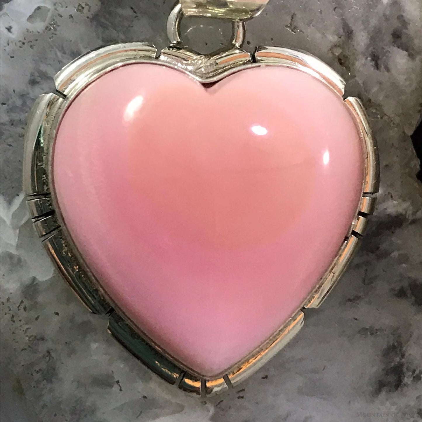 Samson Edsitty Native American Sterling Silver Pink Conch Heart Pendant For Women