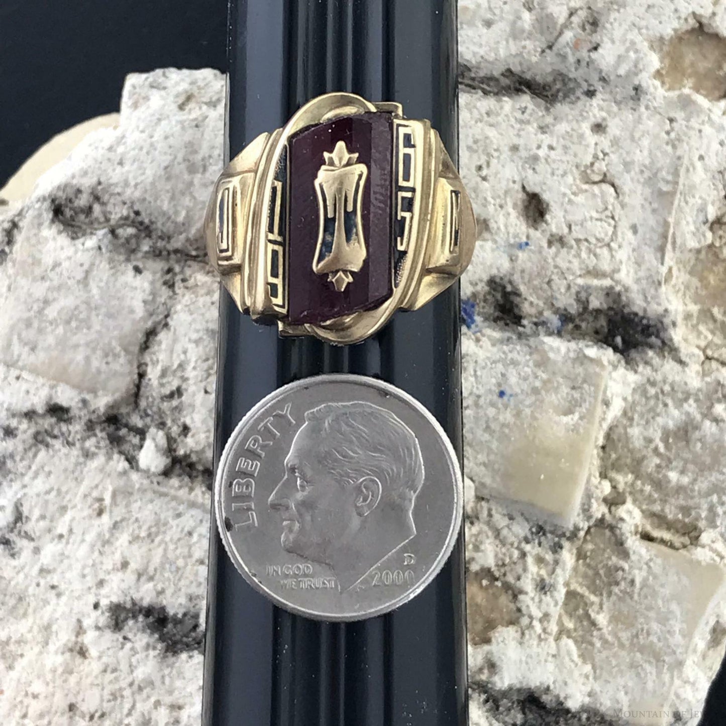 Vintage 1965 Taos High School, New Mexico 10K Gold Ring