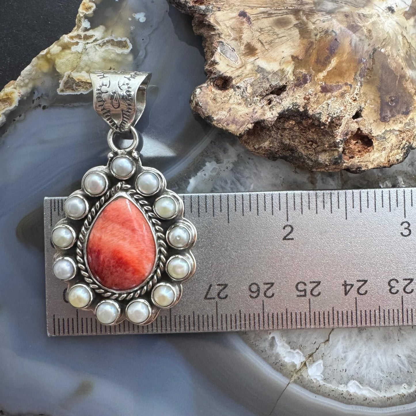 Native American Sterling Silver Teardrop Spiny Oyster w/Pearls Pendant For Women