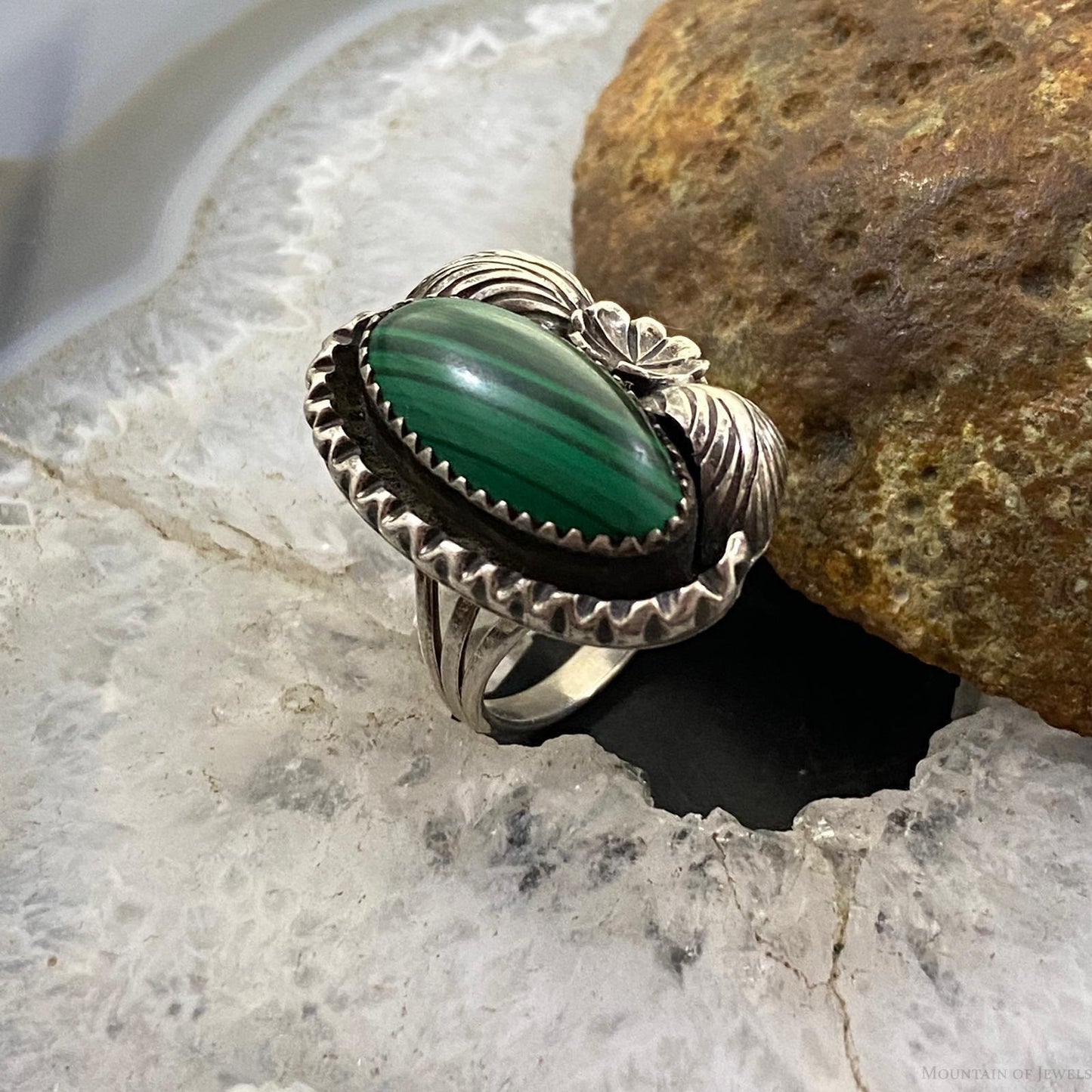 Vintage Native American Silver Oval Malachite Ornate Ring Size 7.5 For Women