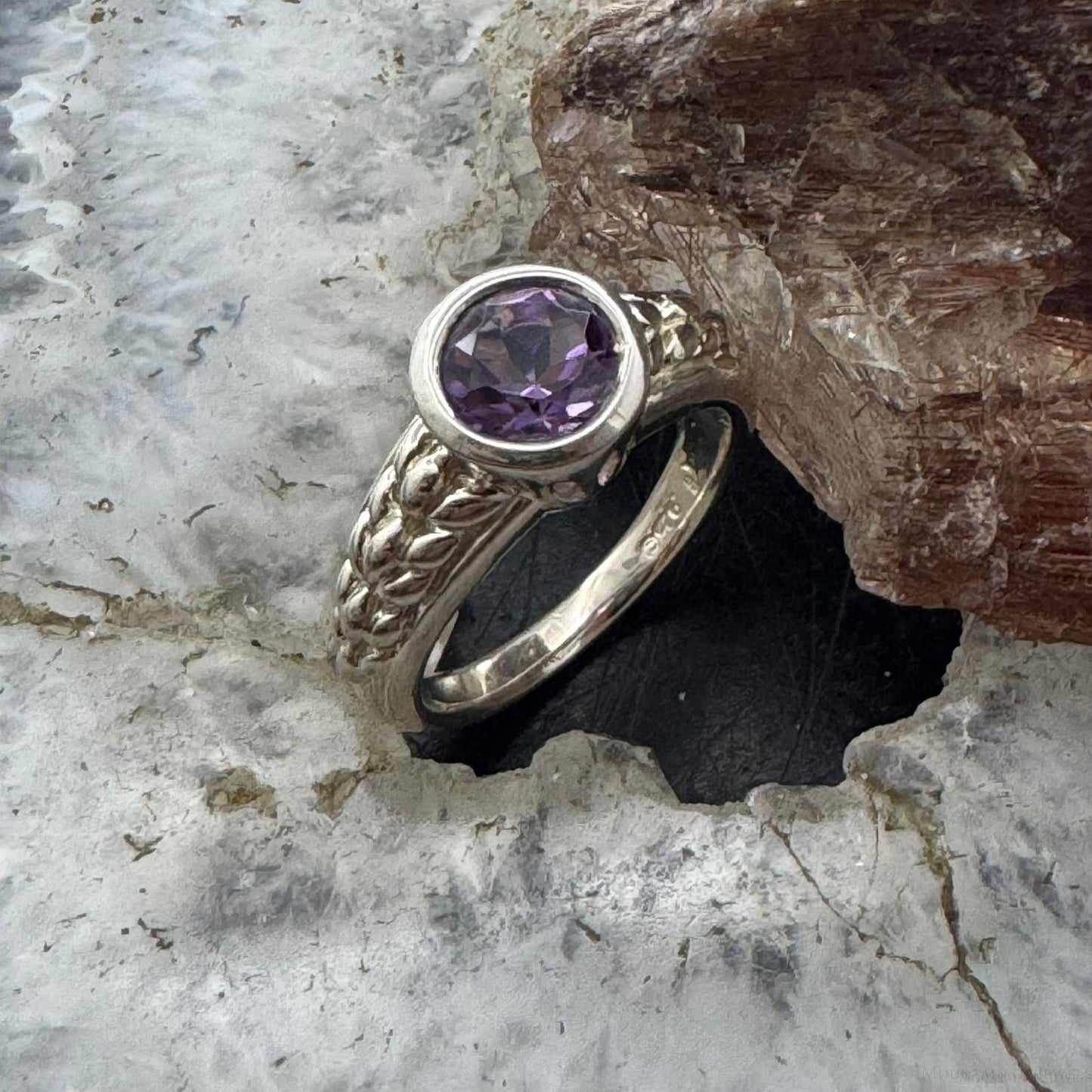 Carolyn Pollack Sterling Silver Rounded Amethyst Decorated Shank Ring For Women