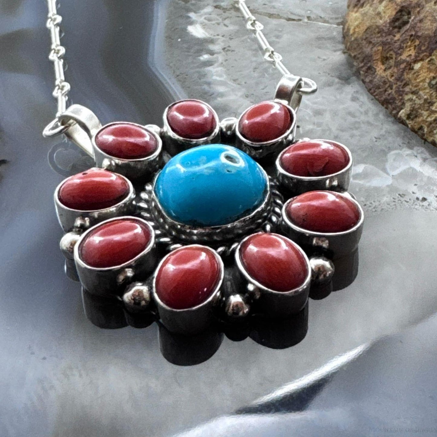 Native American Sterling Silver Round Turquoise W/Oval Coral Cluster Pendant W/Necklace For Women