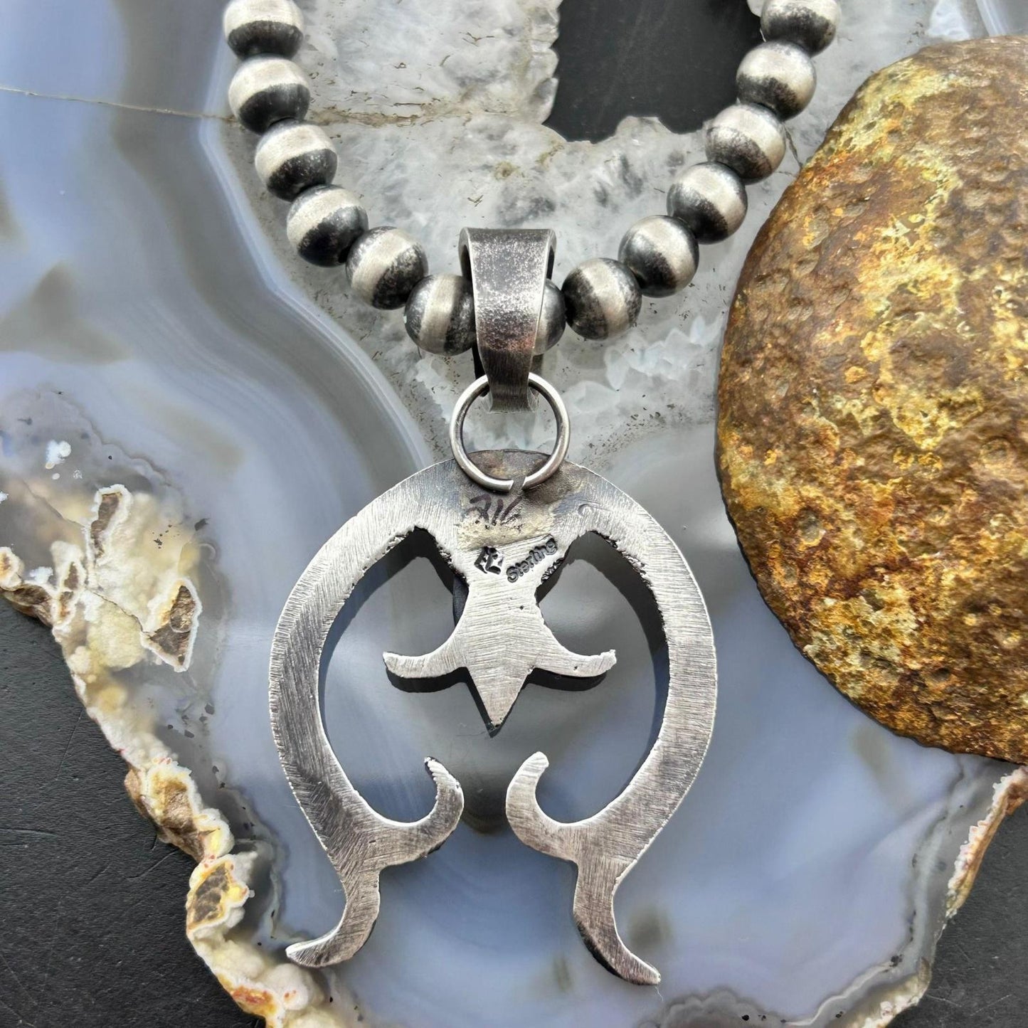 Eva & Linberg Billah Native American Sterling Silver Pink Conch Naja Pendant For Women