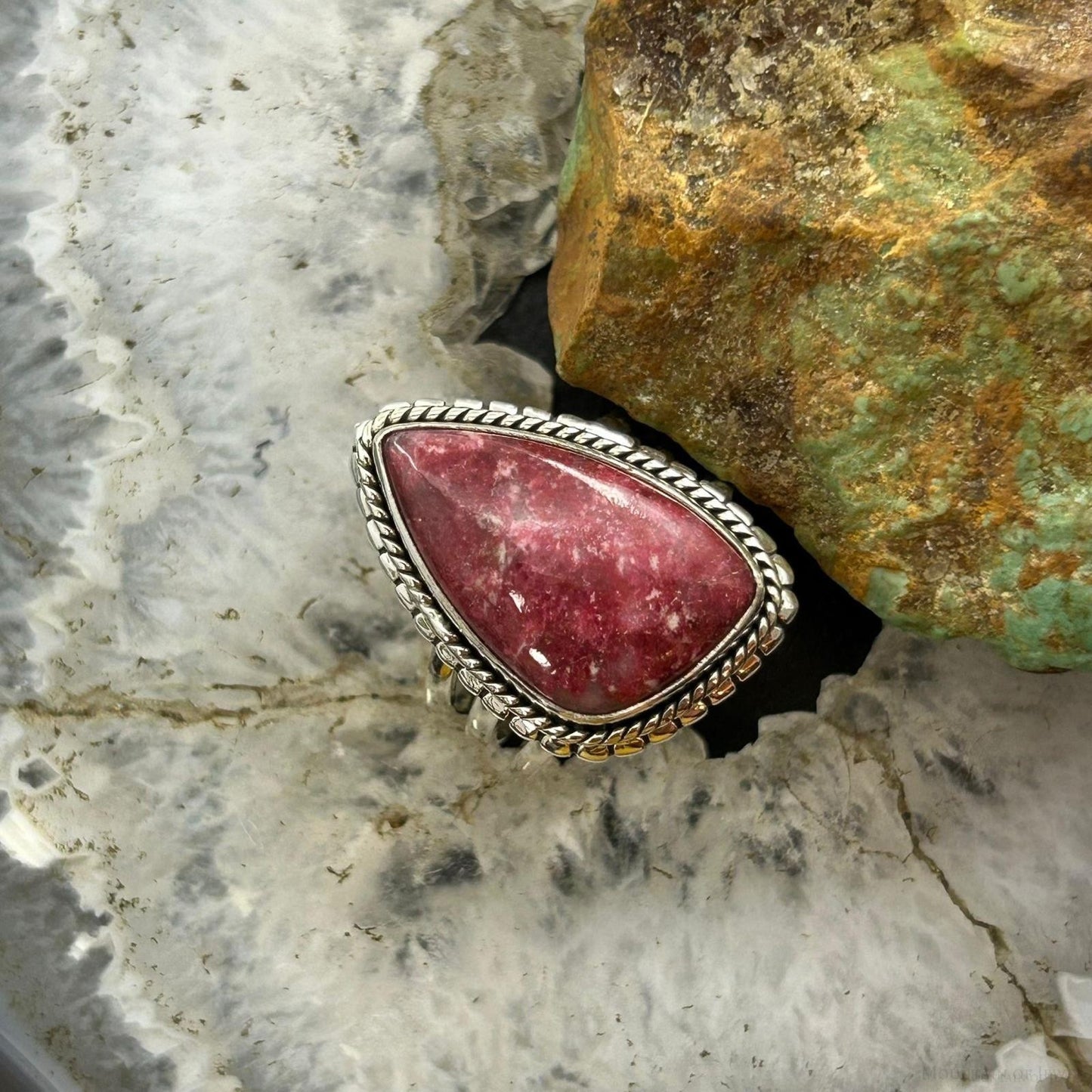 Sterling Silver Southwestern Style Triangle Thulite Split Shank Ring Size 8 For Women