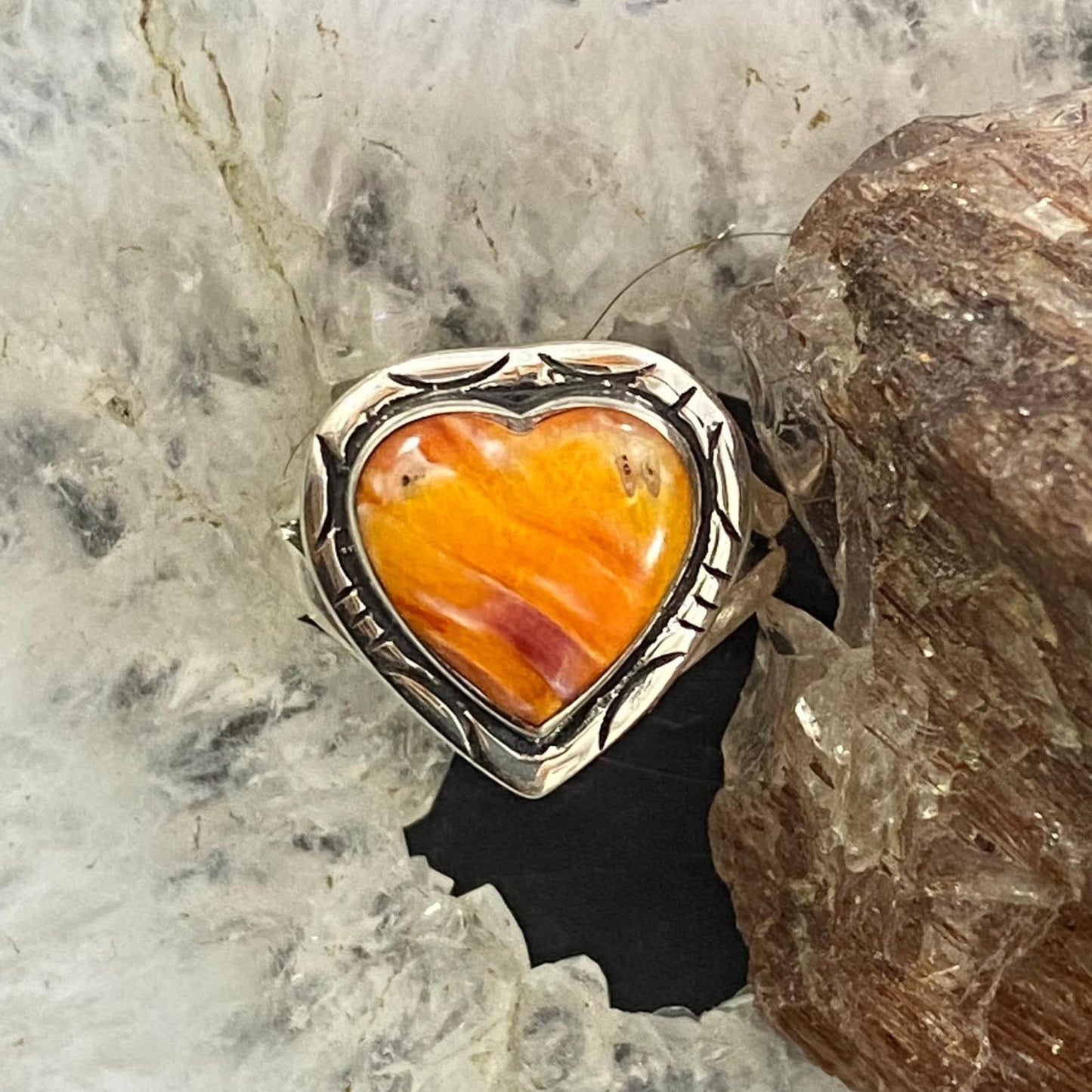Native American Sterling Silver Heart Shape Spiny Oyster Ring Sz 5.75 For Women
