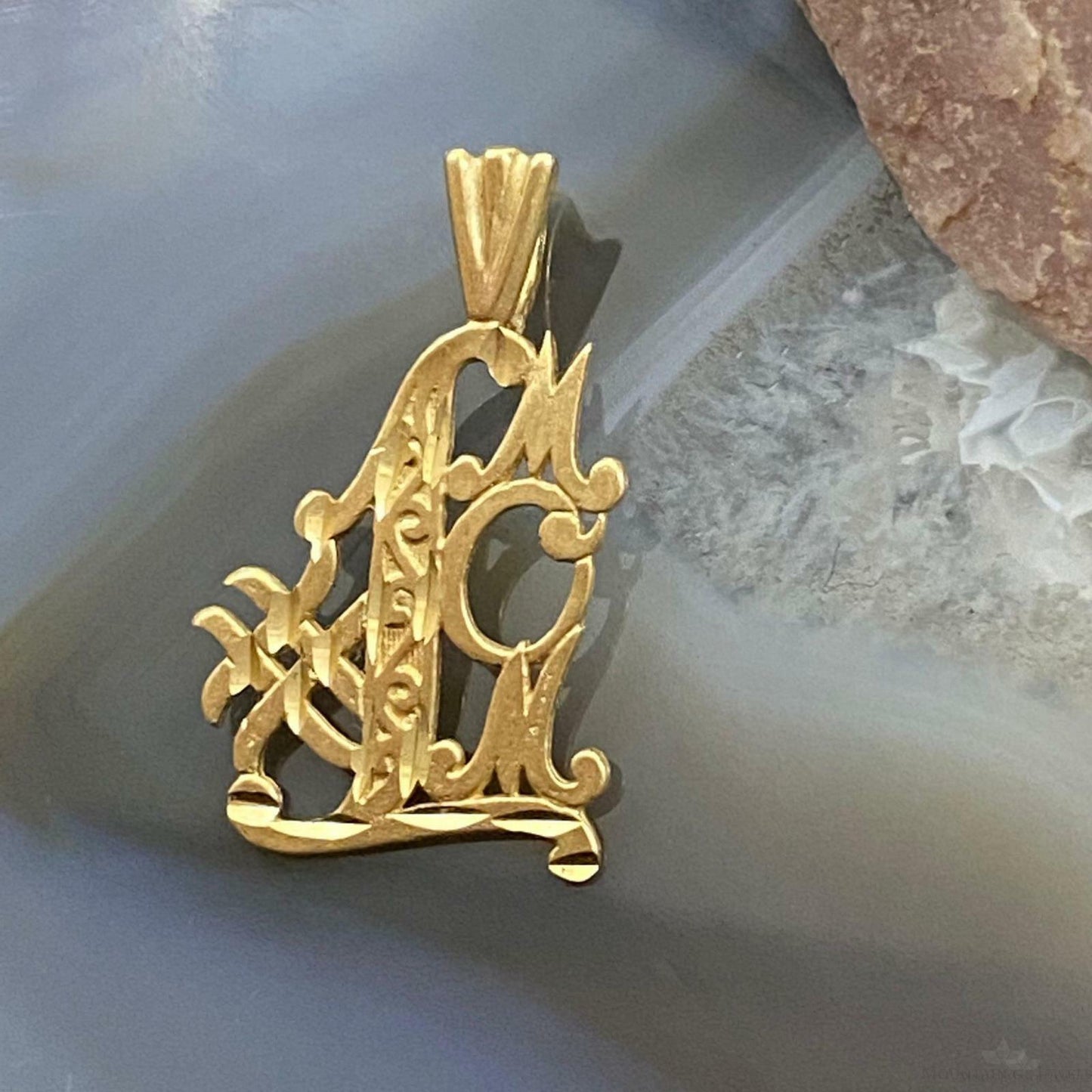14K Yellow Gold "#1 Mom" Charm For Women