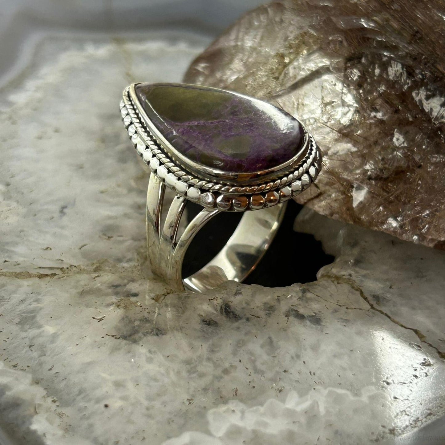Sterling Silver Southwestern Style Teardrop Stichtite Decorated Ring Size 10.25 For Women
