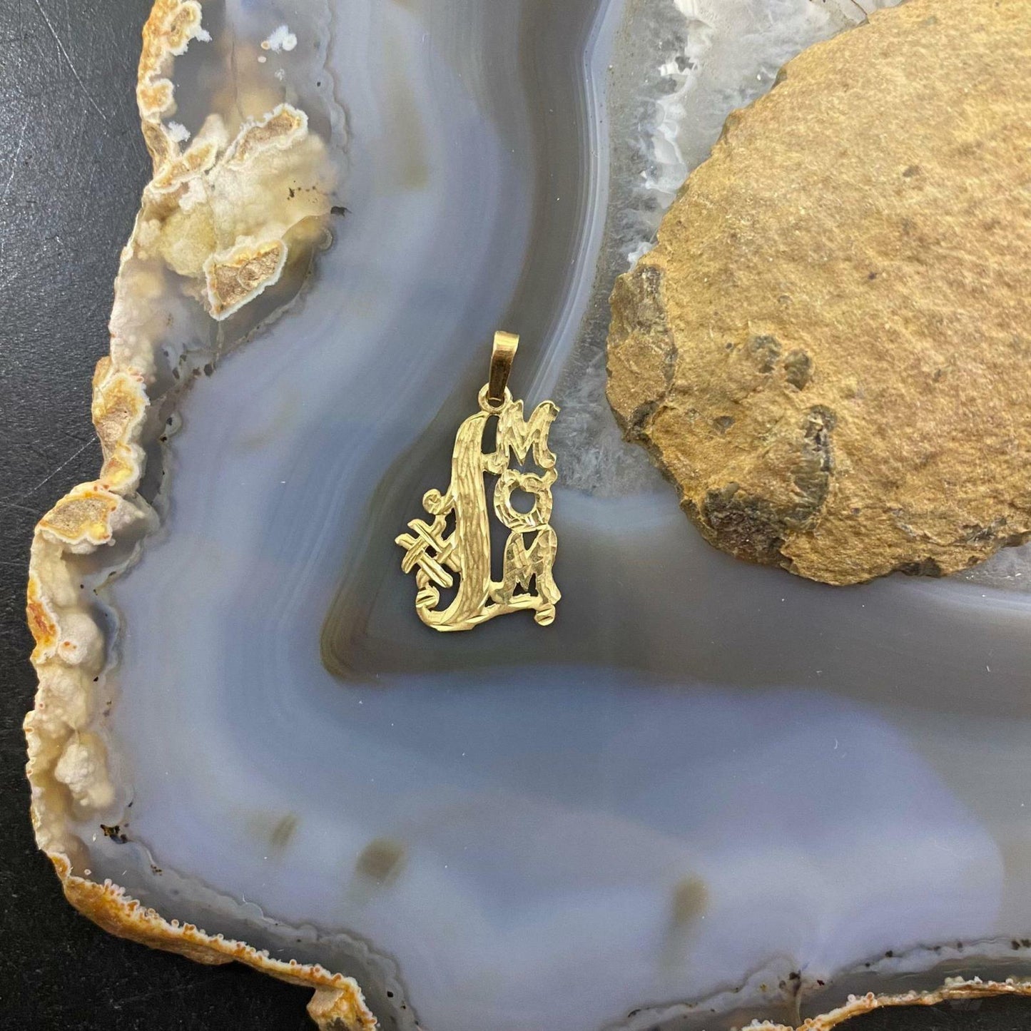 14K Yellow Gold "#1 Mom" Diamond Cut Charm For Women