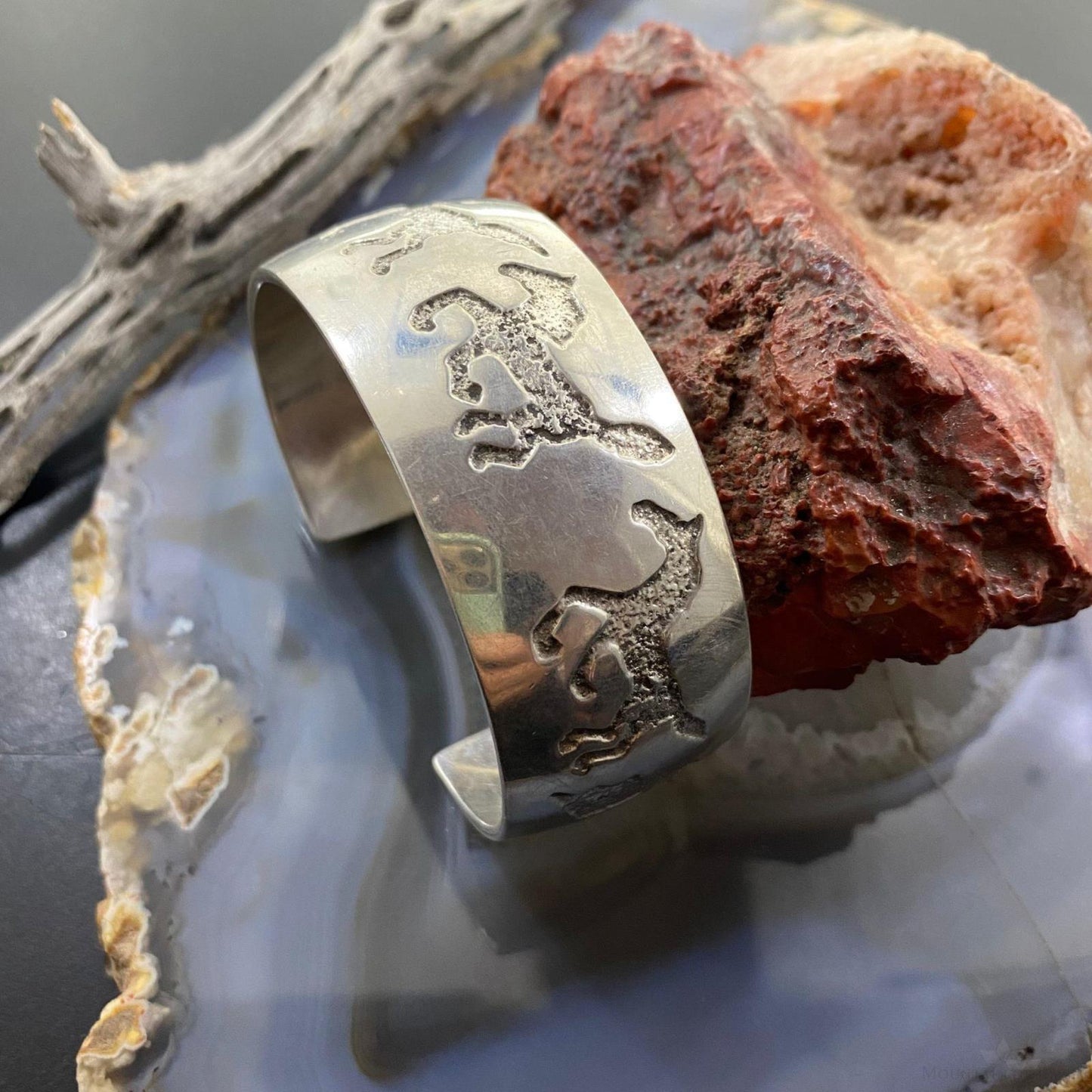AM Peshlakai Vintage Navajo Native American Silver Overlay Horses Uni Bracelet