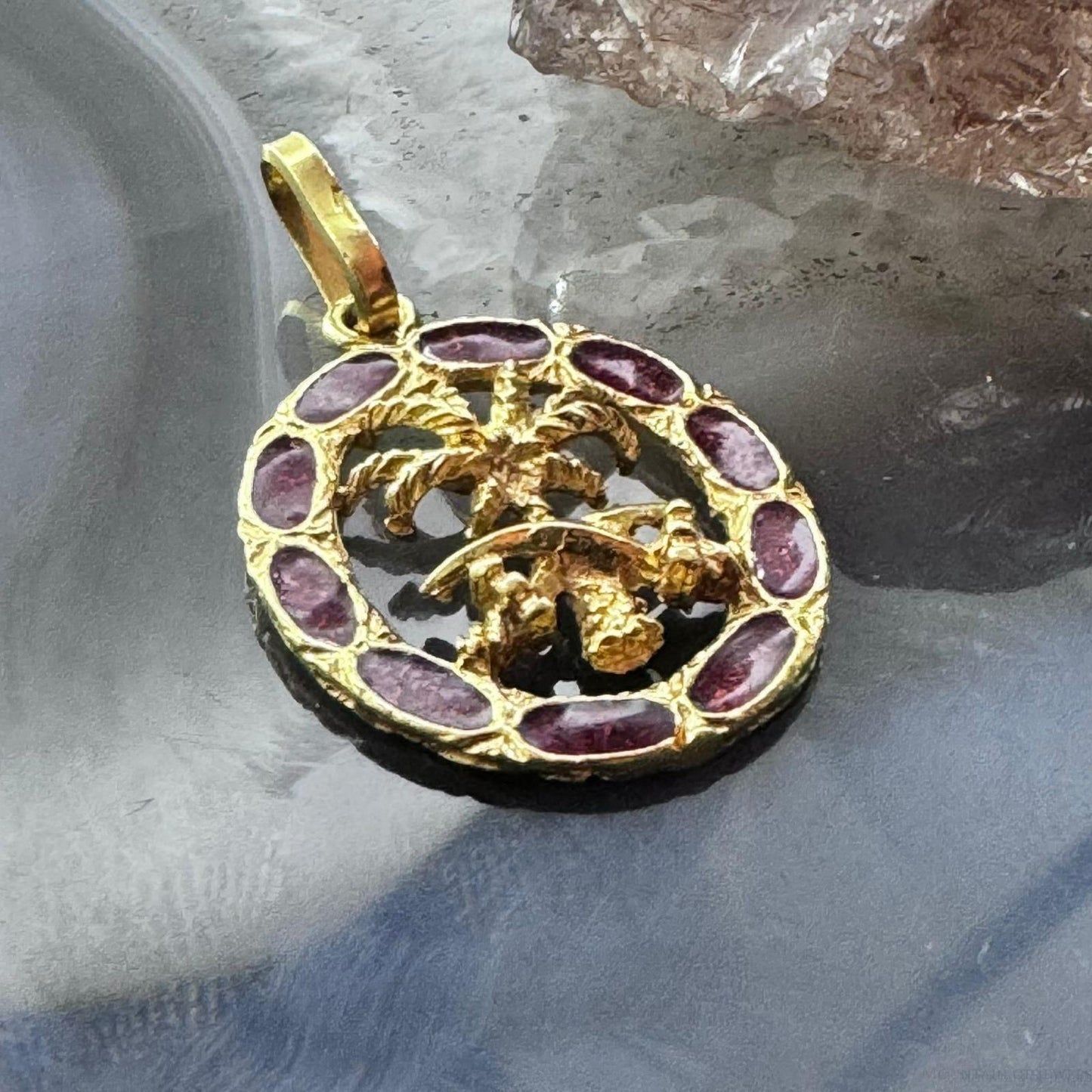 18K Yellow Gold Arab Date Tree with Swords and Red Gem Unisex Pendant
