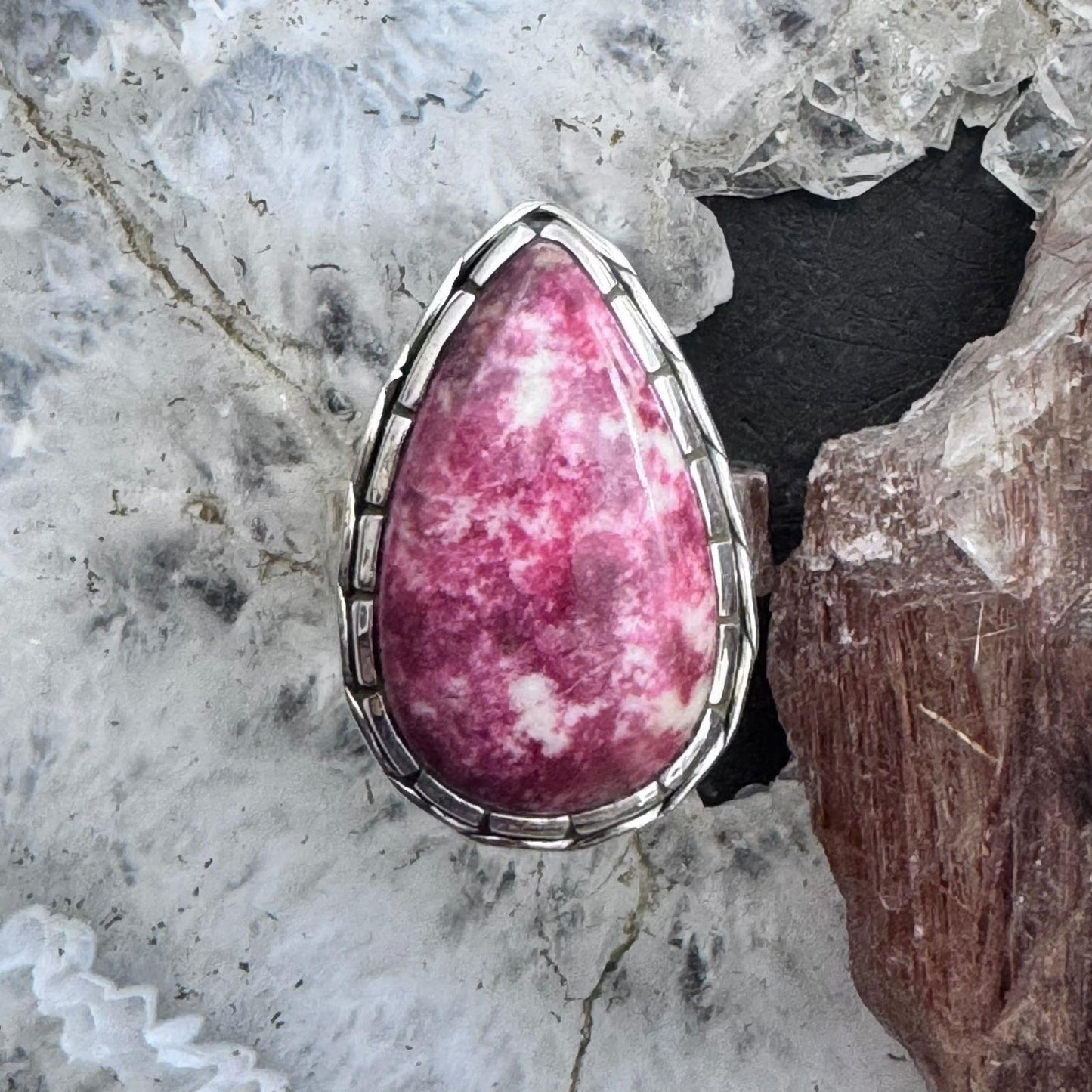 Sterling Silver Southwestern Style Teardrop Thulite Decorated Ring Size 9.5 For Women