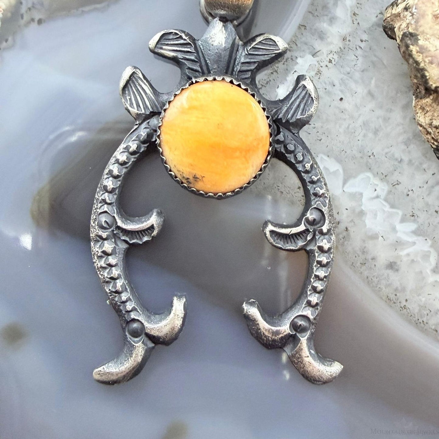 Eva & Linberg Billah Sterling Silver Orange Spiny Oyster Decorated Unisex Naja Pendant