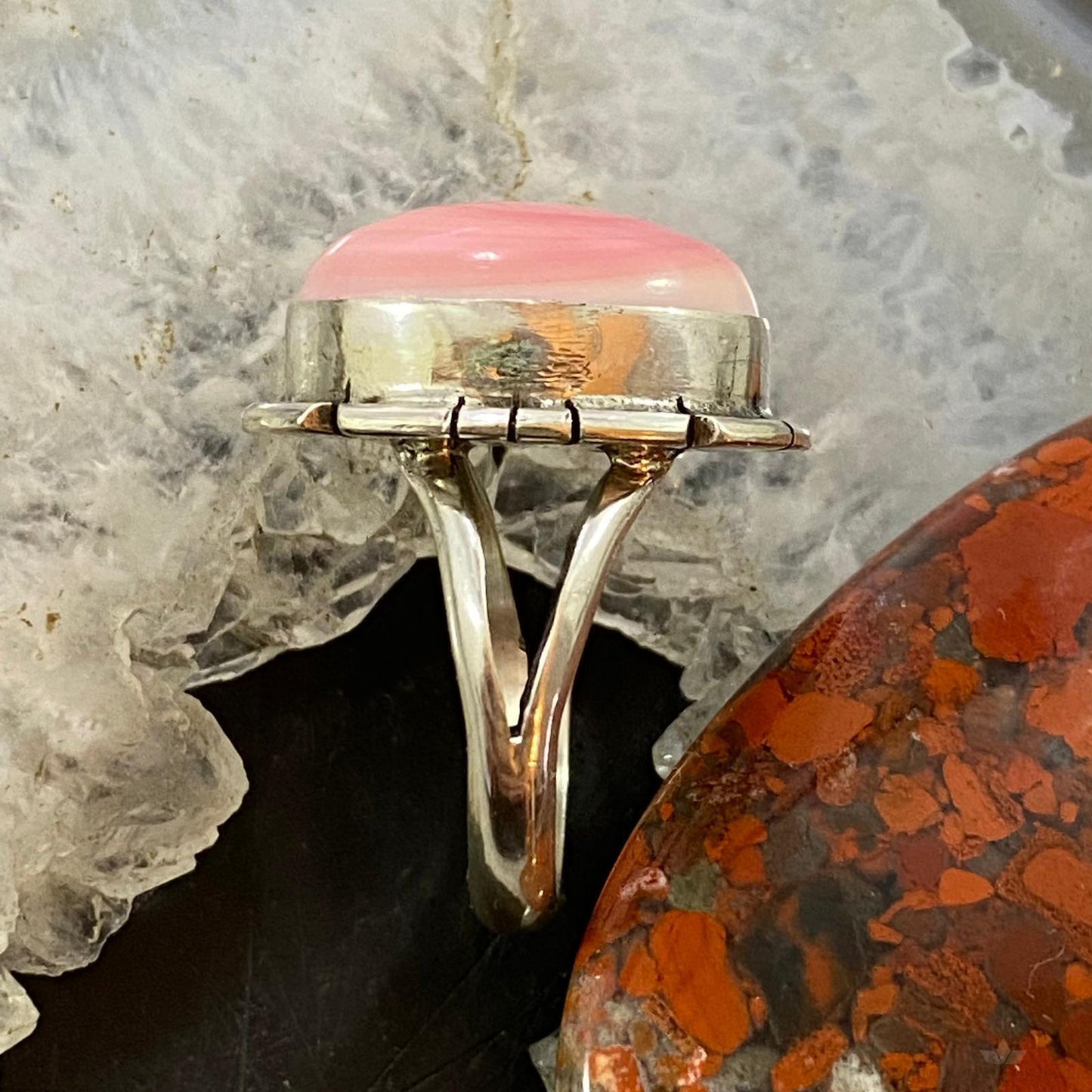 Samson Edsitty Native American Sterling Silver Oval Pink Conch Ring Size 7.5