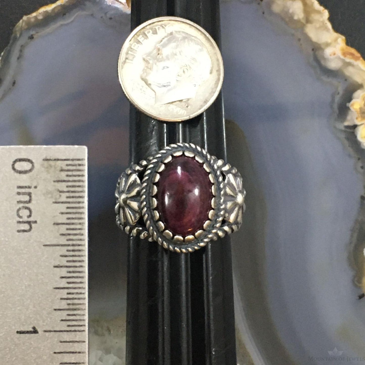 Carolyn Pollack Vintage Southwestern Style Sterling Silver Oval Purple Spiny Oyster Decorated Ring