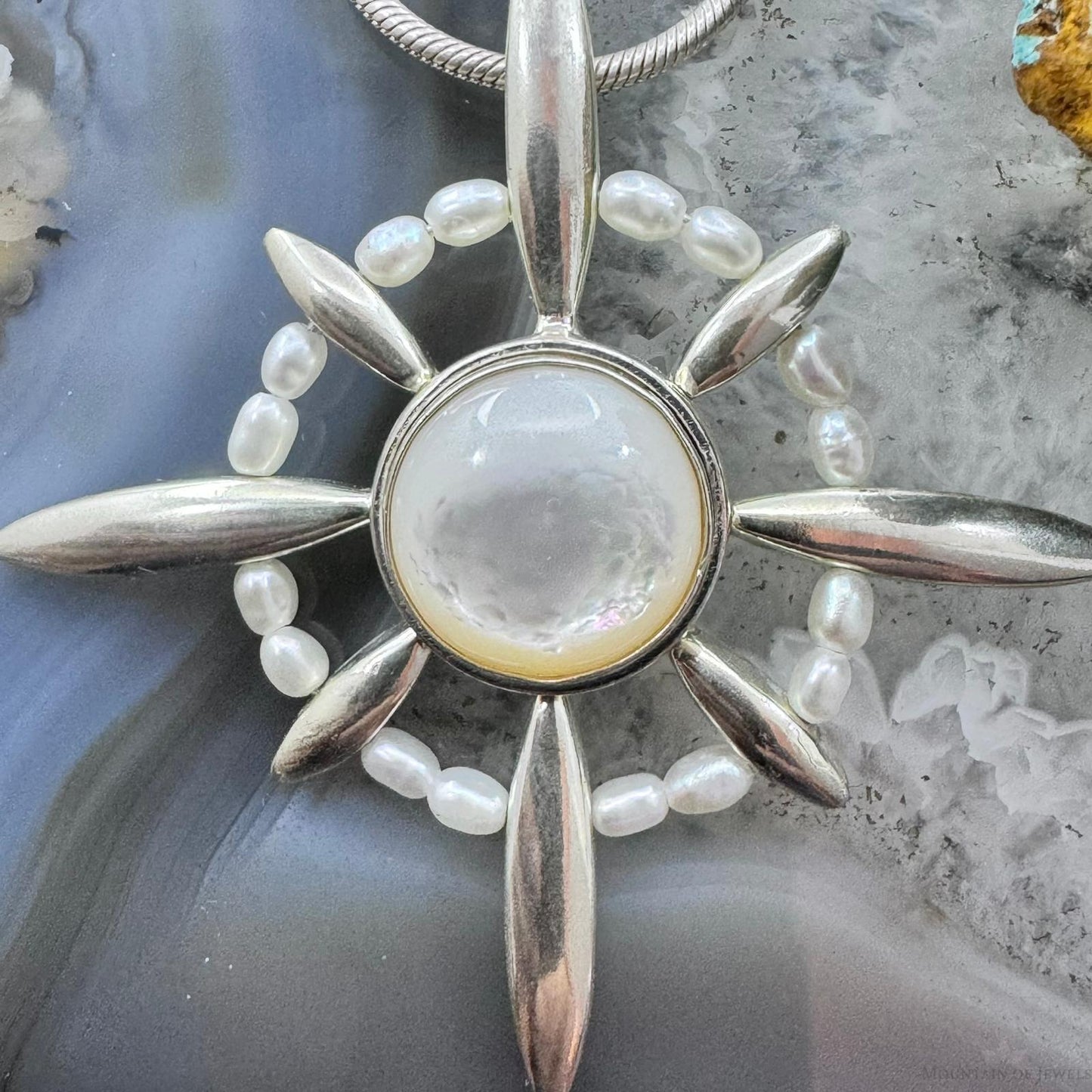 Carolyn Pollack Sterling Silver Round Moonstone & Pearl Pendant w/18" Necklace For Women