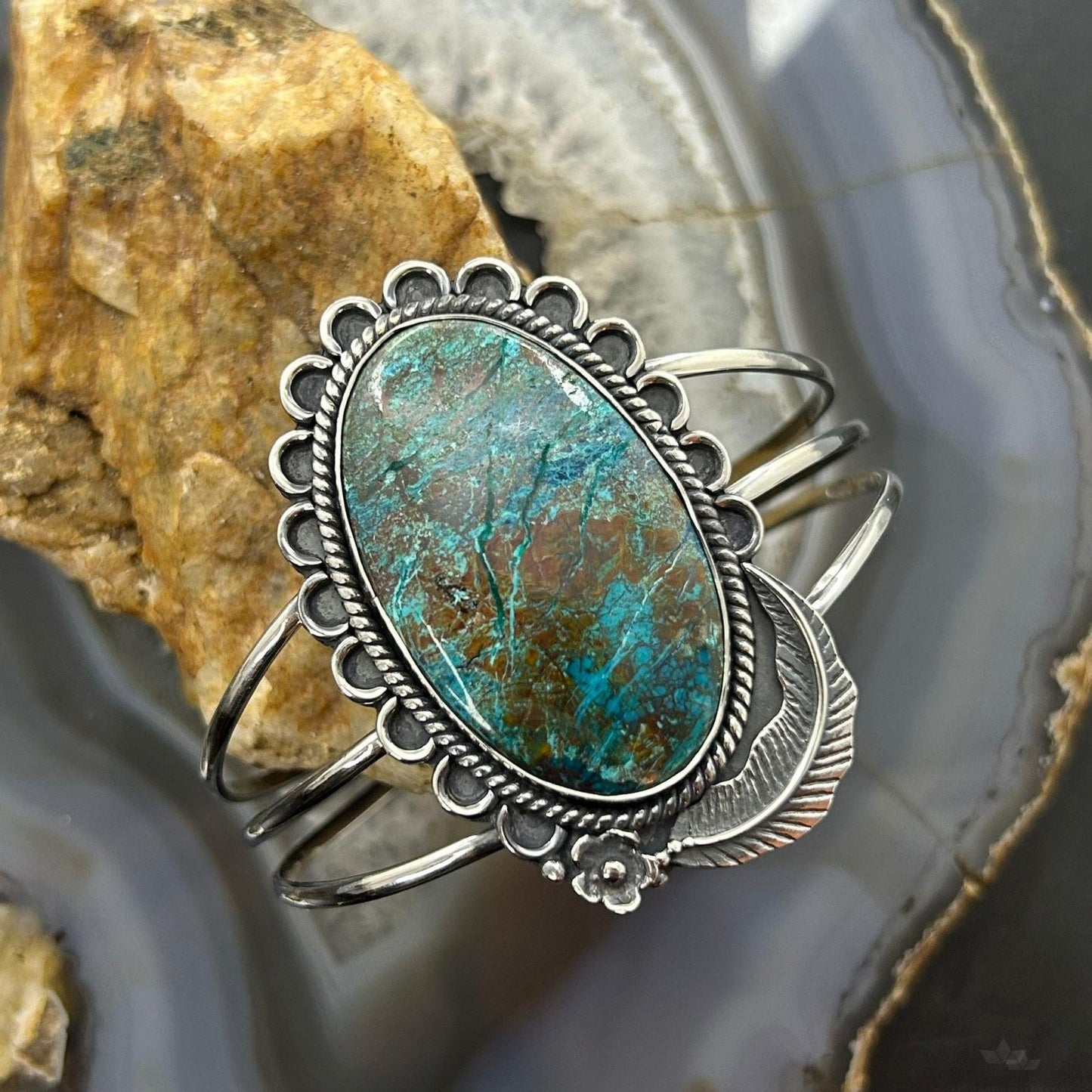 Sterling Silver Southwestern Style Large Oval Shattuckite Bracelet For Women