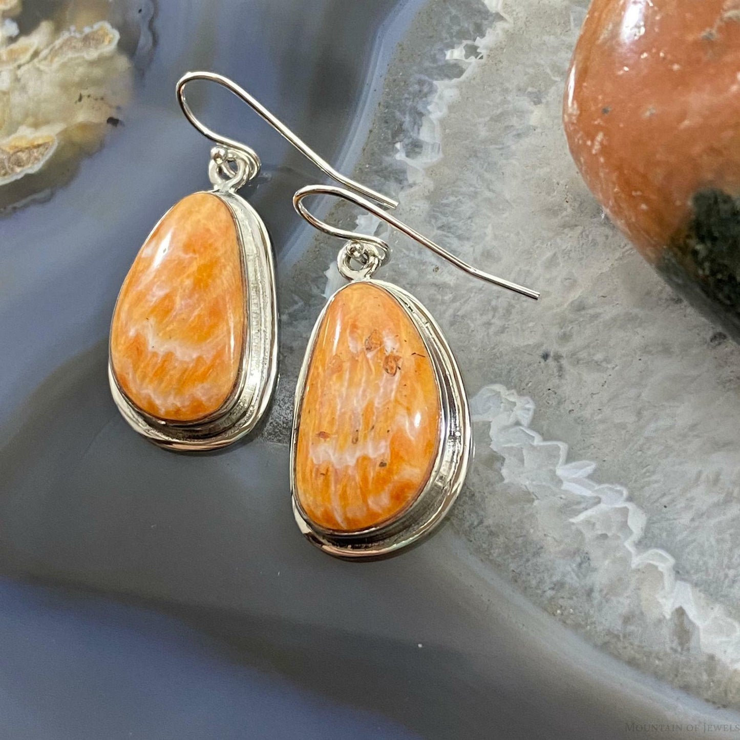 Native American Sterling Silver Spiny Oyster Dangle Earrings For Women