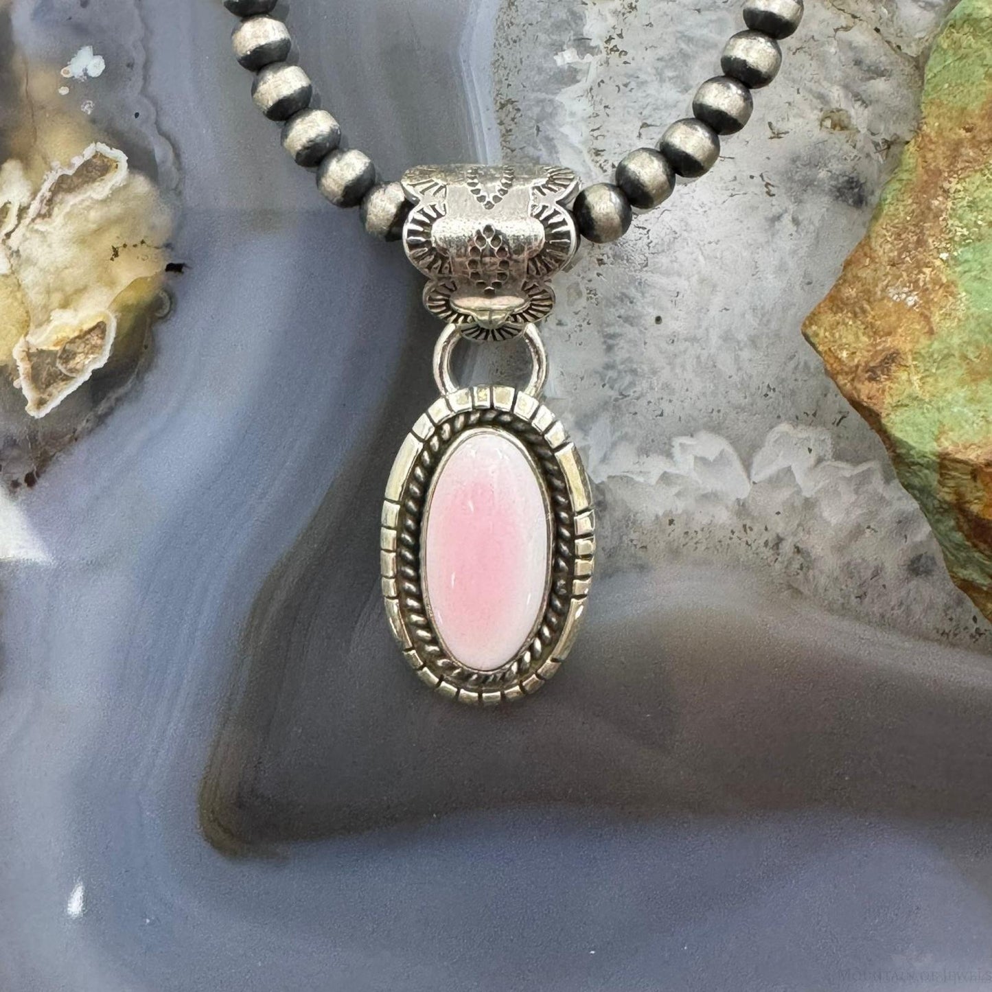 Native American Sterling Silver Oval Pink Conch Decorated Bail Pendant For Women