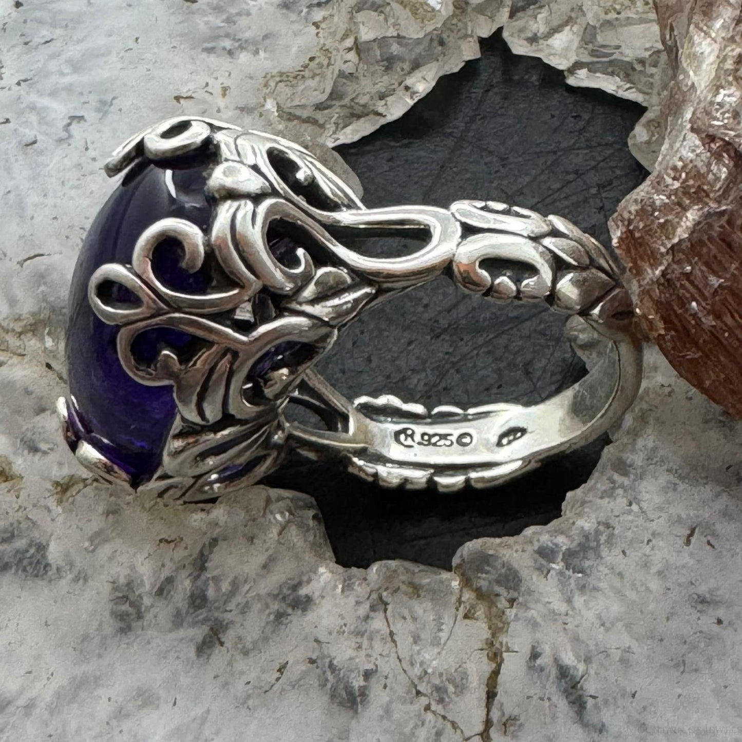 Carolyn Pollack Southwestern Style Sterling Silver Oval Amethyst Ring Size 7 For Women