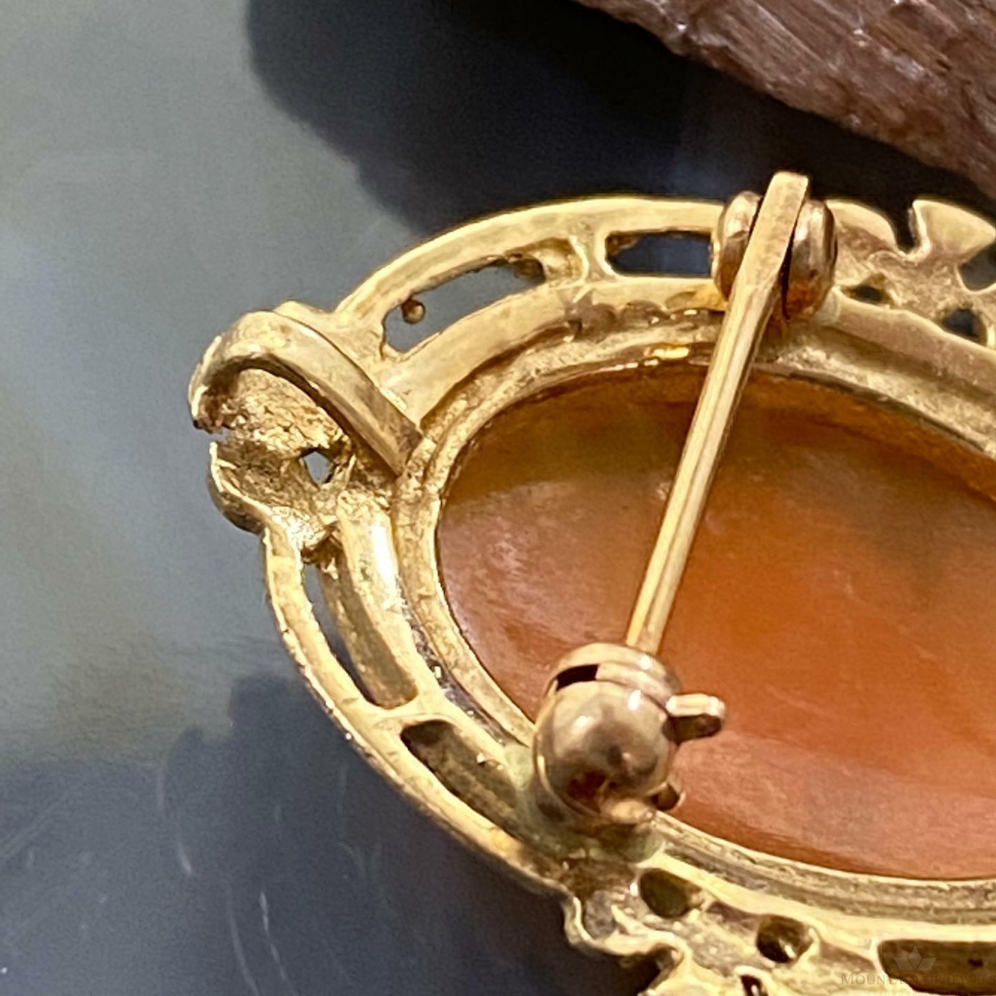 14K Yellow Gold Cameo Brooch/Pendant For Women