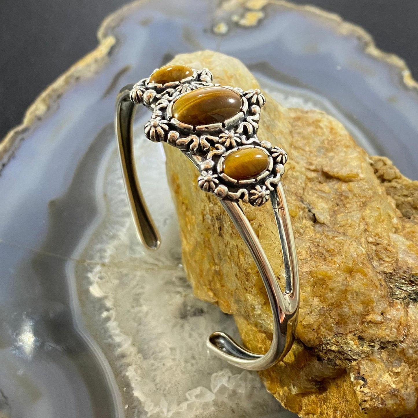 Carolyn Pollack Vintage Southwestern Style Sterling Silver Tiger Eye Decorated Bracelet