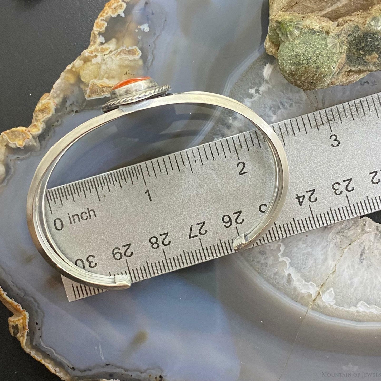 Native American Sterling Silver Oval Spiny Oyster Split Shank Bracelet For Women