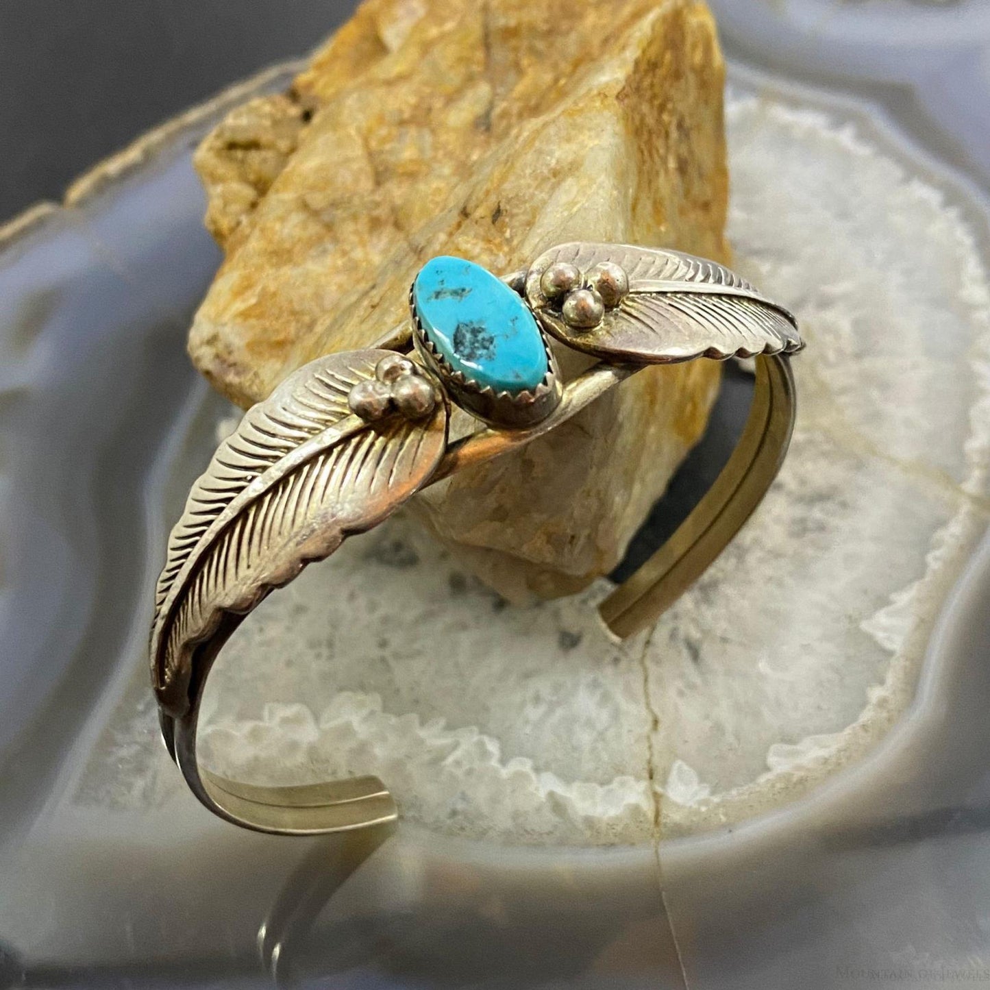 Vintage Native American Silver Oval Turquoise w/2 Feathers Bracelet For Women