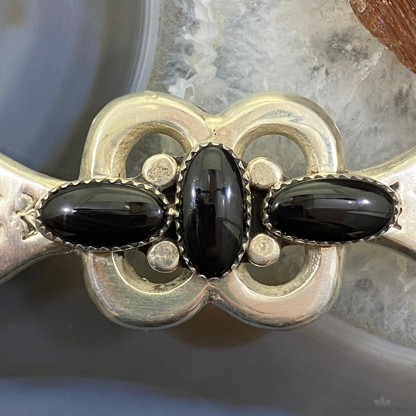 Vintage Native American Sterling Silver Sand Cast W/Onyx Brooch For Women