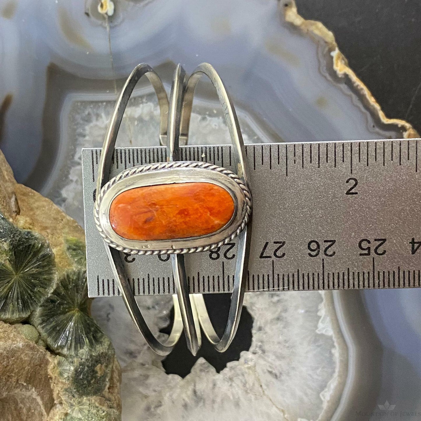Native American Sterling Silver Oval Spiny Oyster Split Shank Bracelet For Women