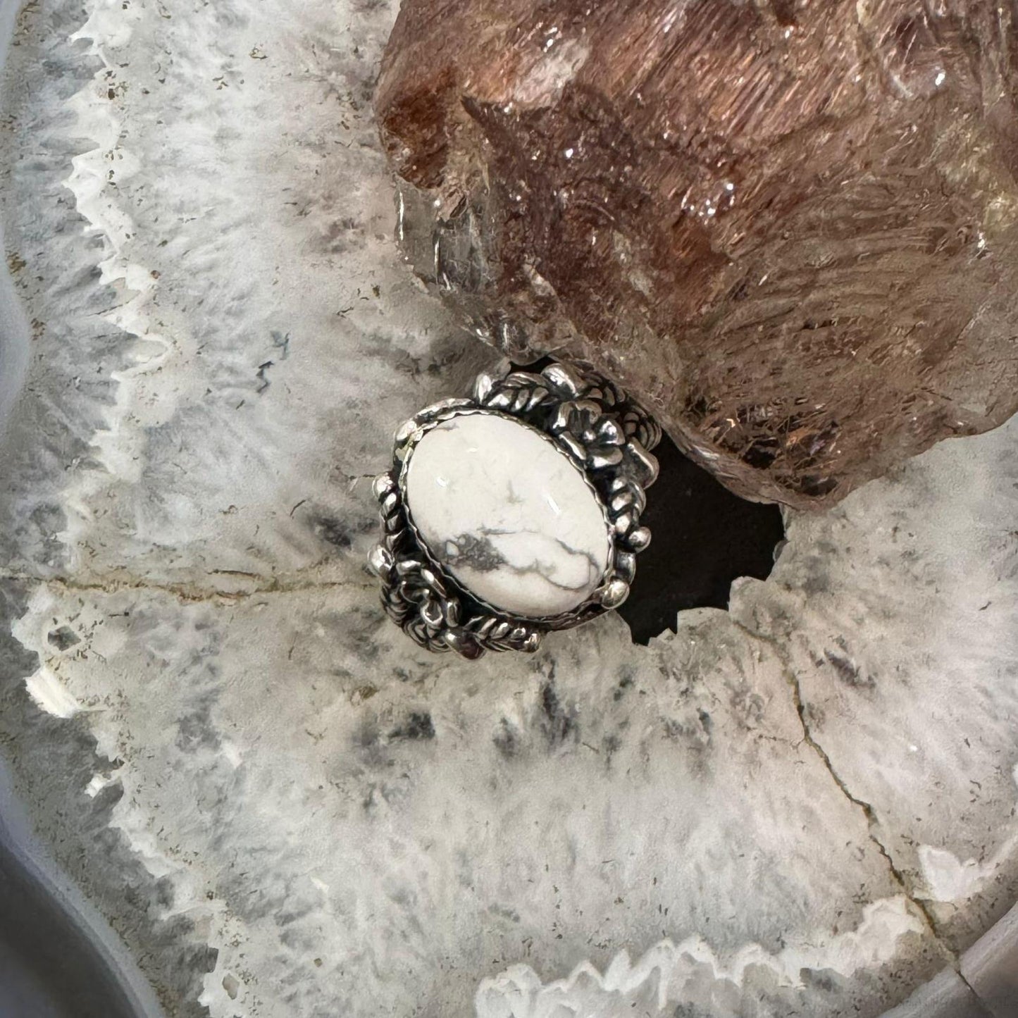 Carolyn Pollack Sterling Silver Oval Howlite Decorated Ring Size 8 For Women