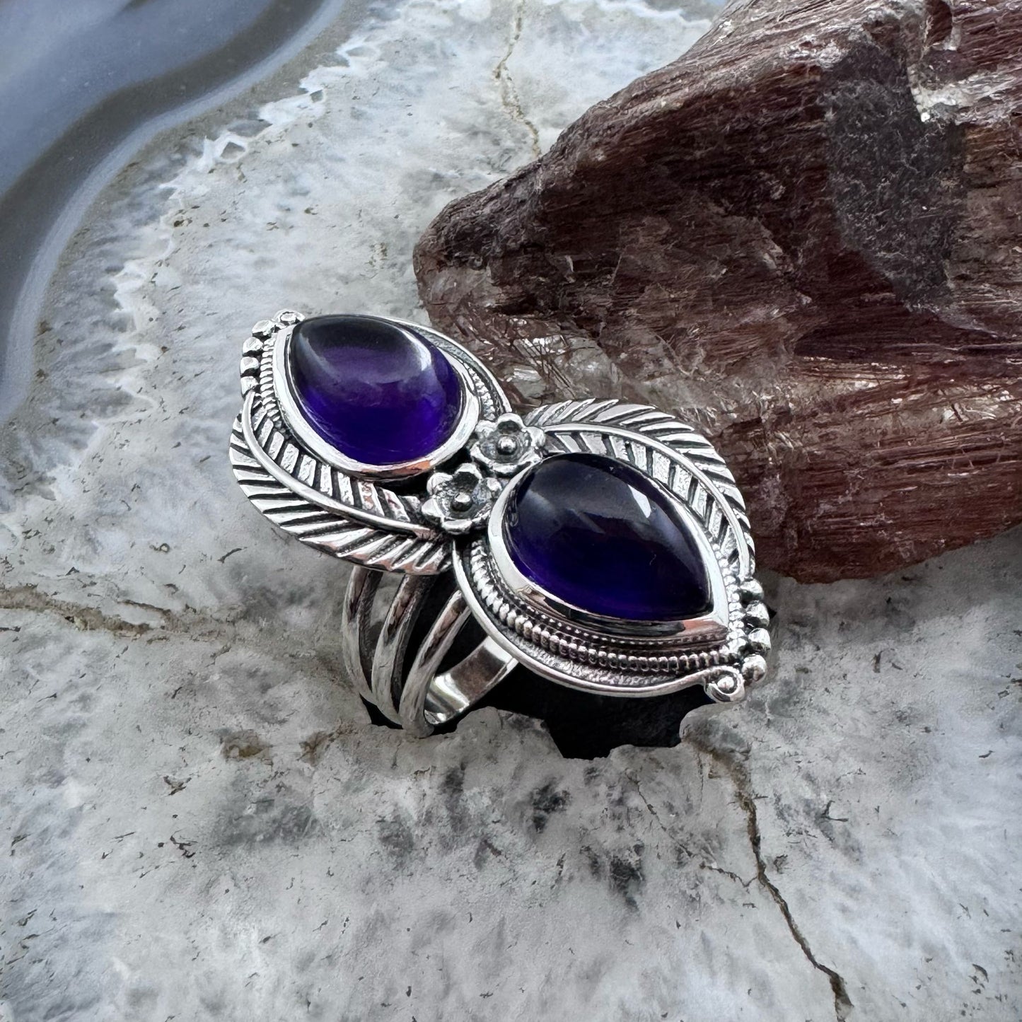 Sterling Southwestern Style Teardrop Amethyst Leaves Decorated Ring For Women