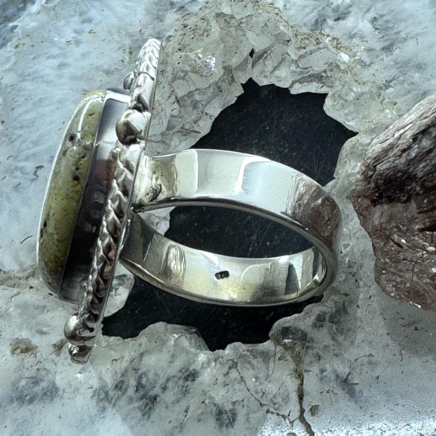 Sterling Silver Southwestern Style Bumblebee Jasper Decorated Ring Size 9 For Women