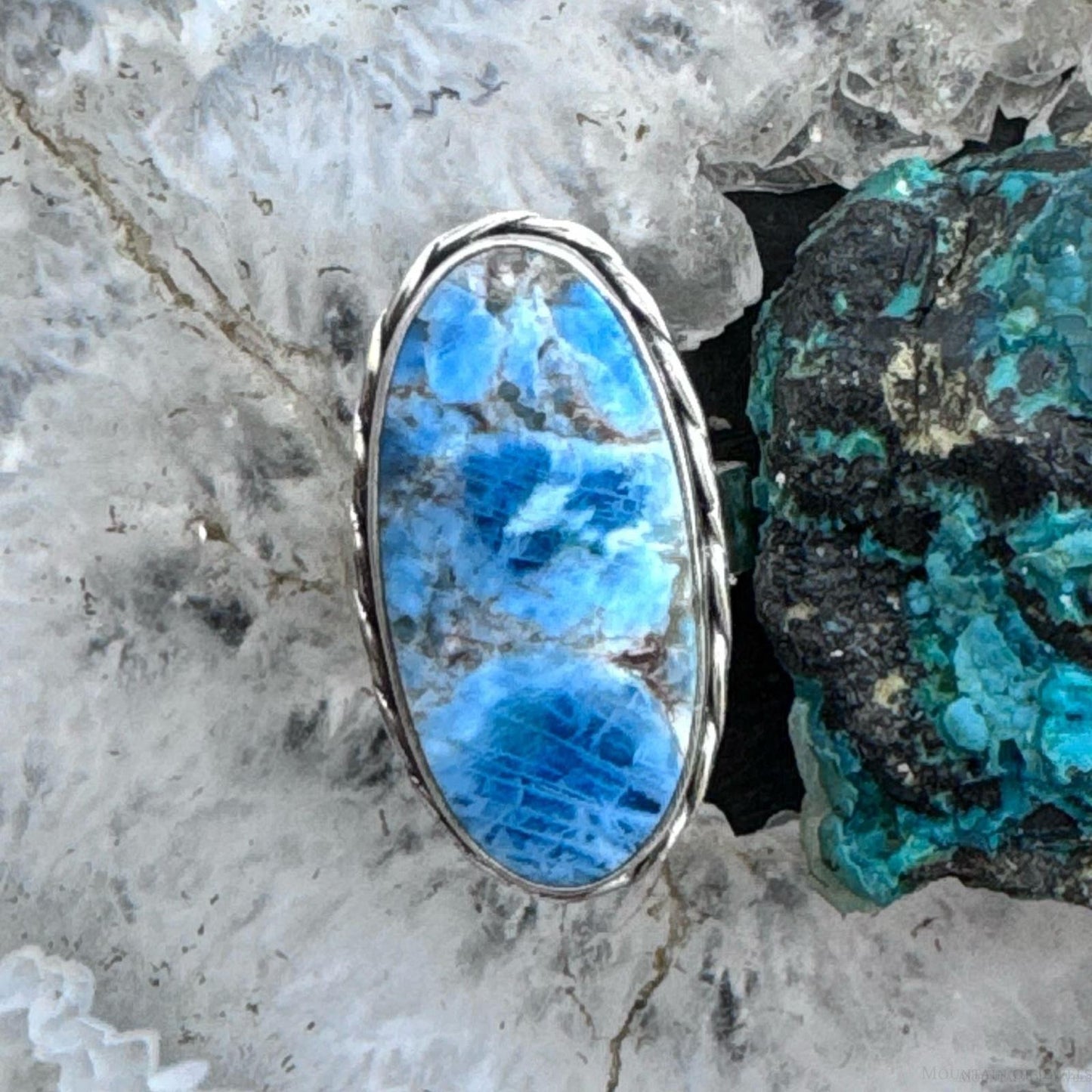 Sterling Silver Southwestern Style Oval Blue Apatite Ring Size 6.5 For Women