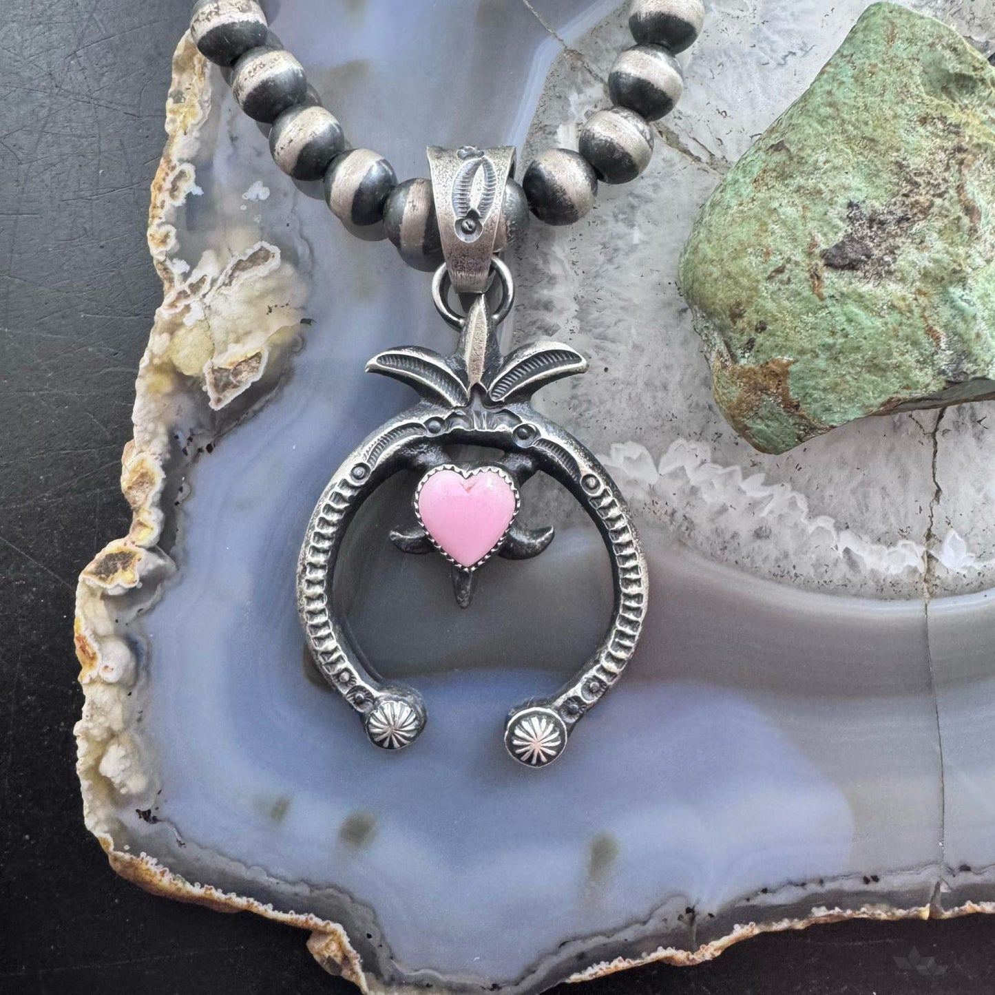 Eva & Linberg Billah Sterling Silver Heart Pink Conch Naja Pendant For Women