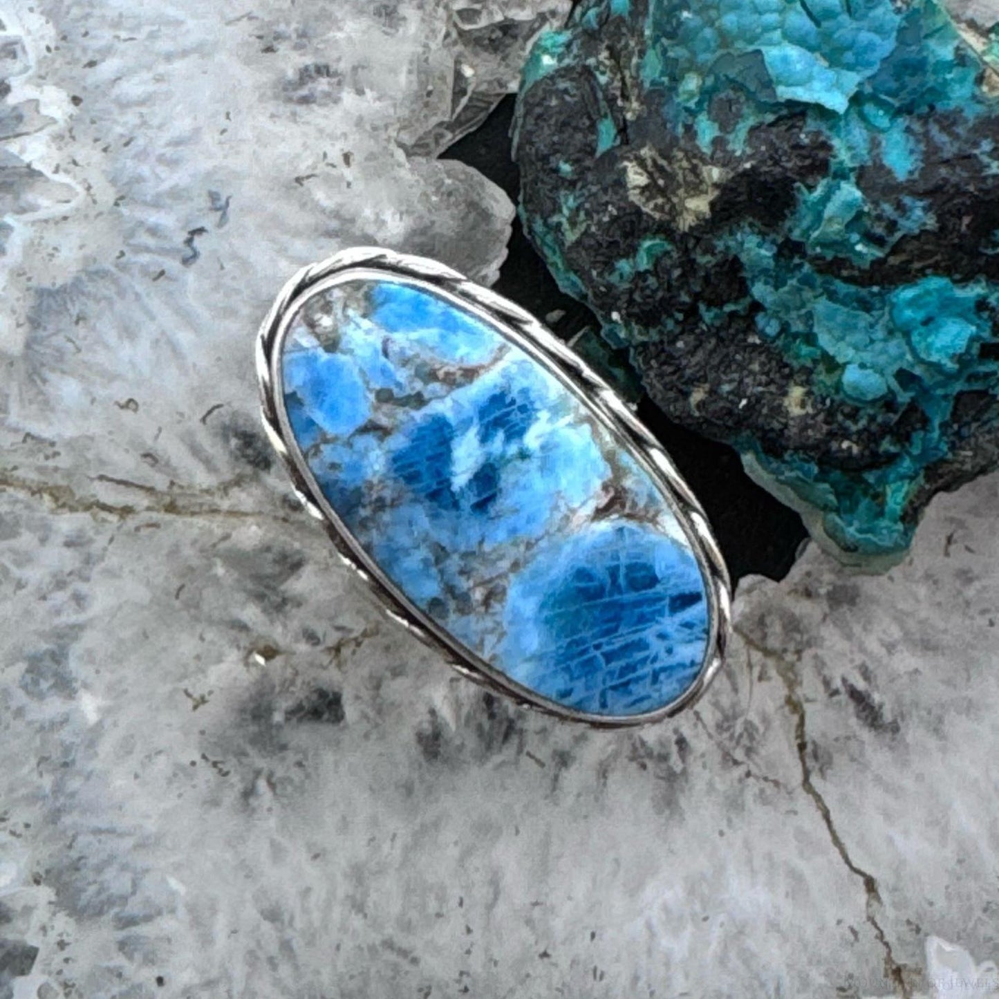 Sterling Silver Southwestern Style Oval Blue Apatite Ring Size 6.5 For Women
