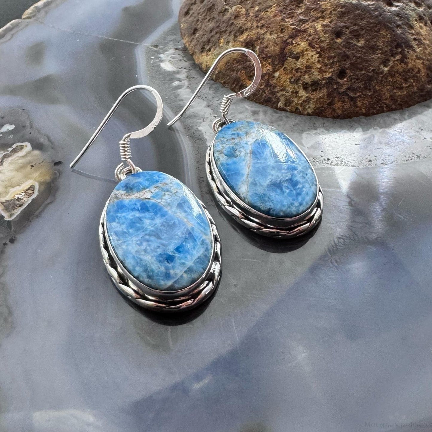 Sterling Silver Southwestern Style Oval Apatite Dangle Earrings For Women