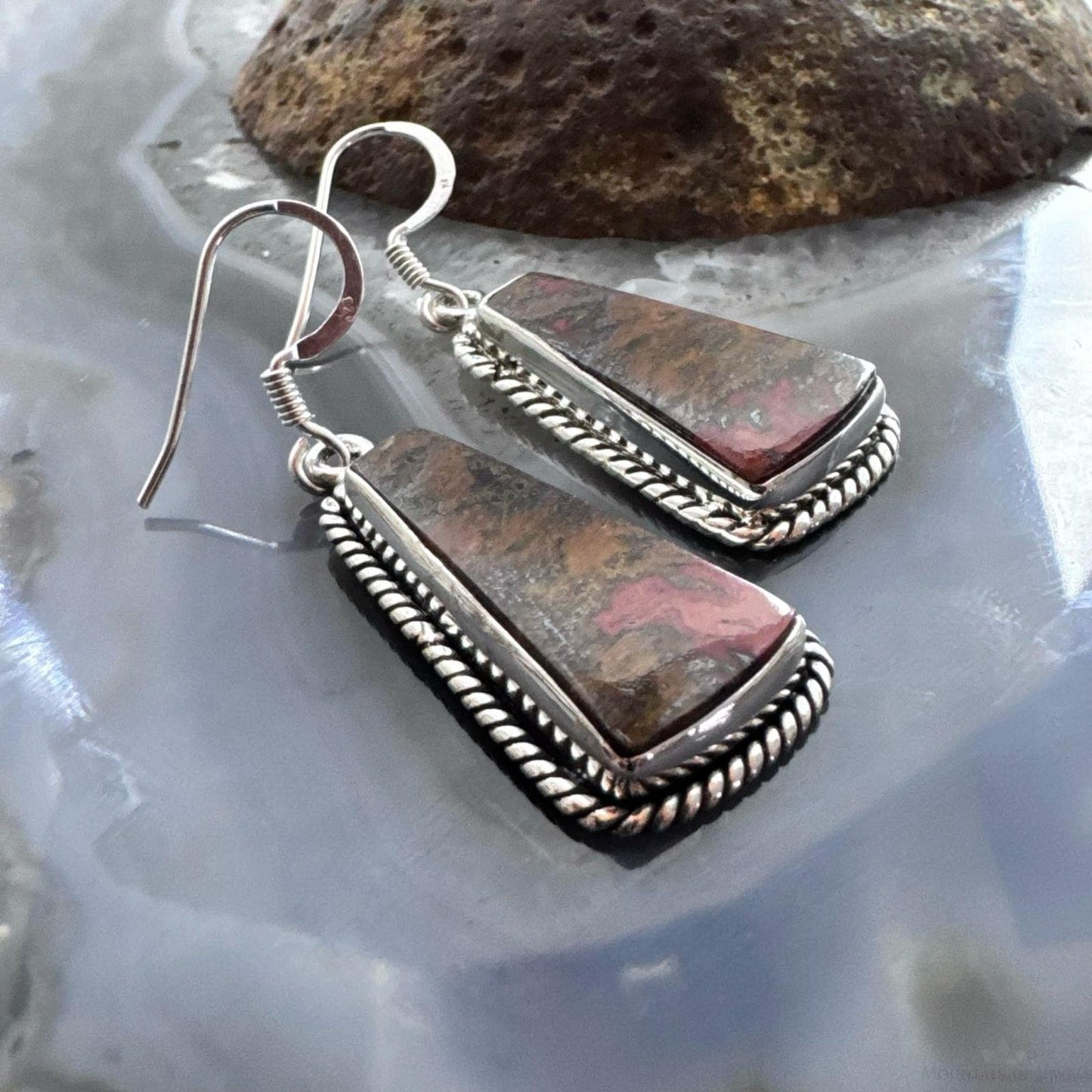 Sterling Silver Southwestern Style Trapezoid Moroccan Seam Agate Dangle Earrings For Women