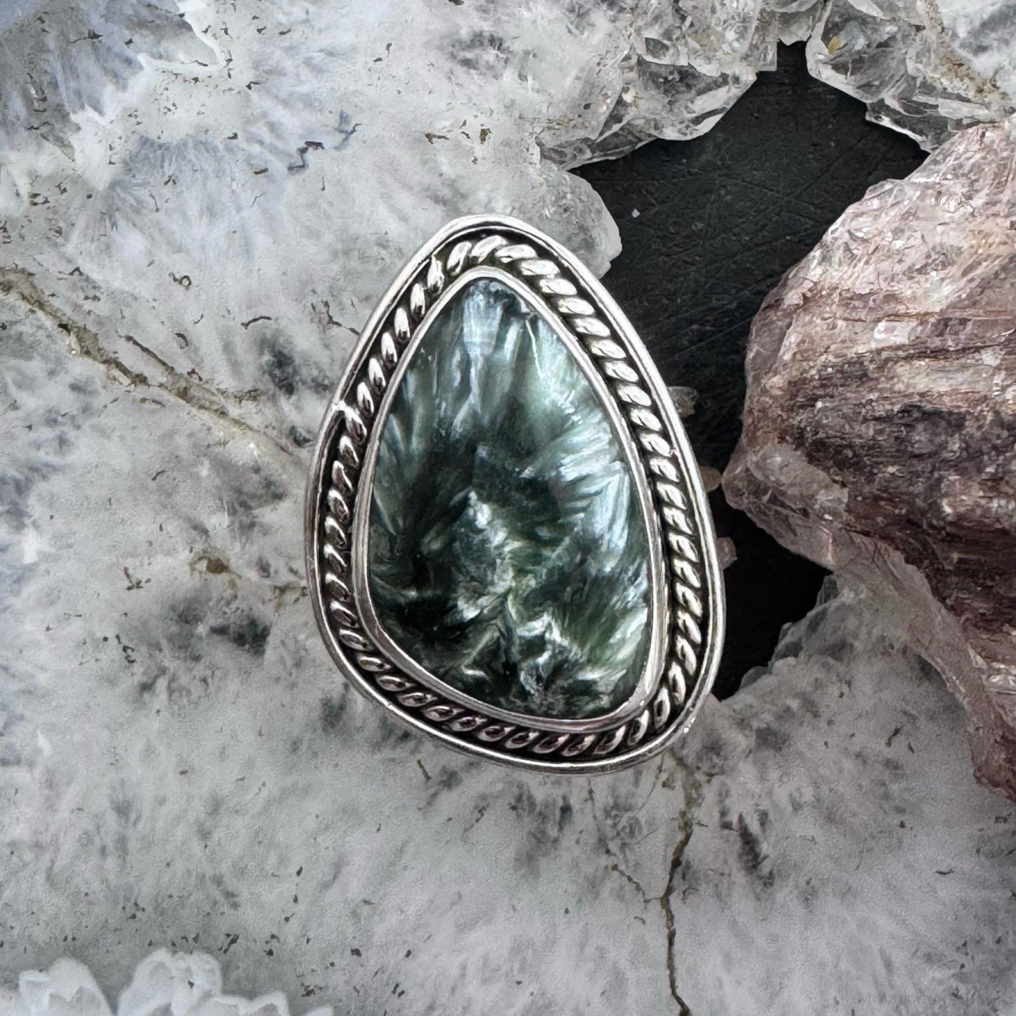Sterling Silver Southwestern Style Teardrop Serpentine Ring Size 7.5 For Women