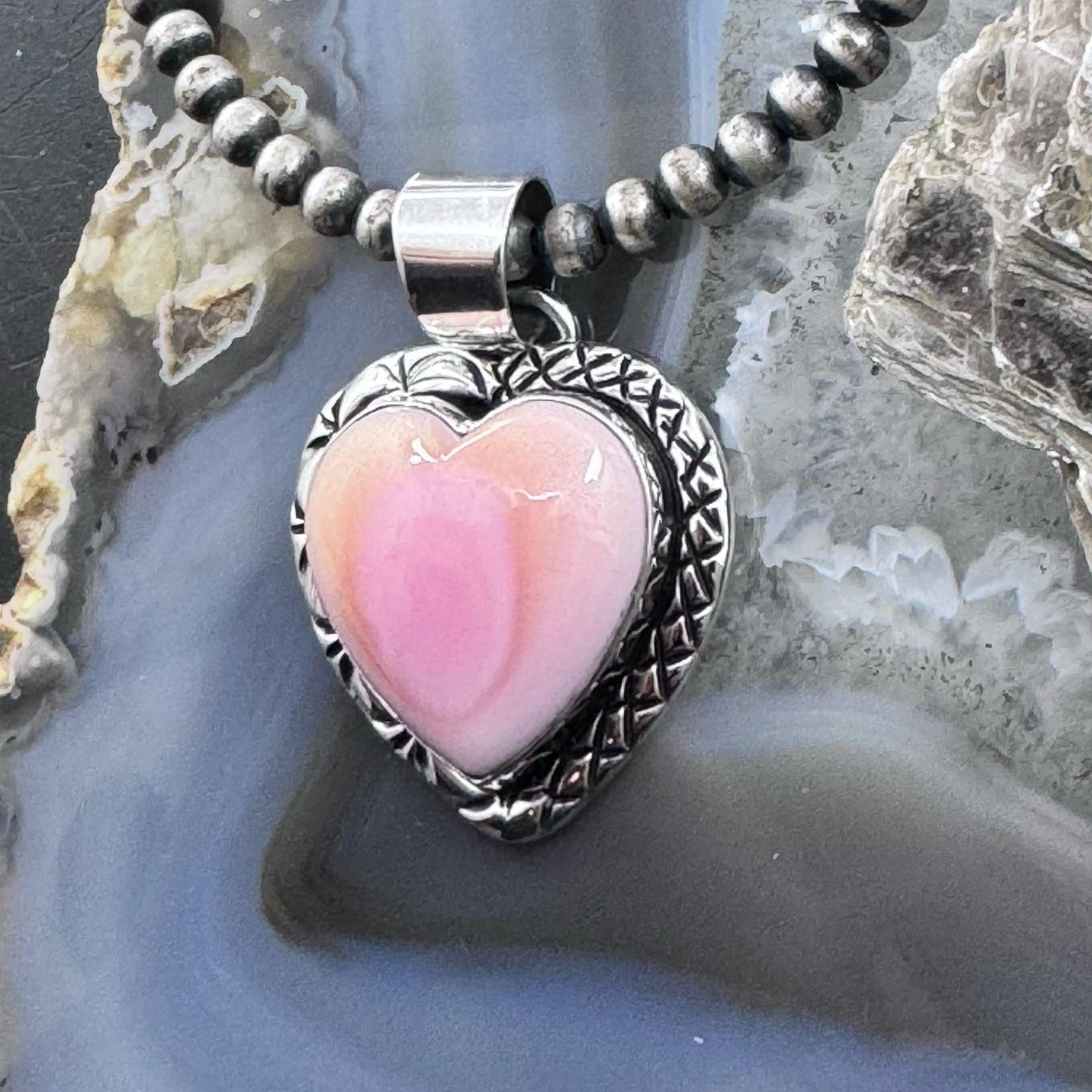 Native American Sterling Silver Pink Conch Heart Decorated Pendant For Women