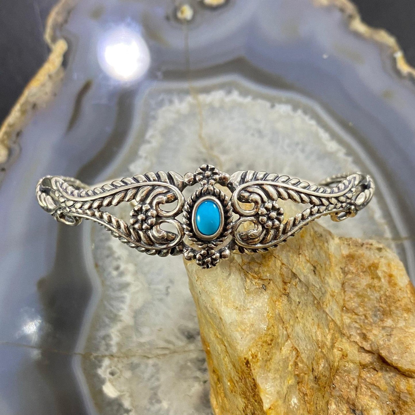 Carolyn Pollack Vintage Southwestern Style Sterling Silver Turquoise Decorated Bracelet For Women