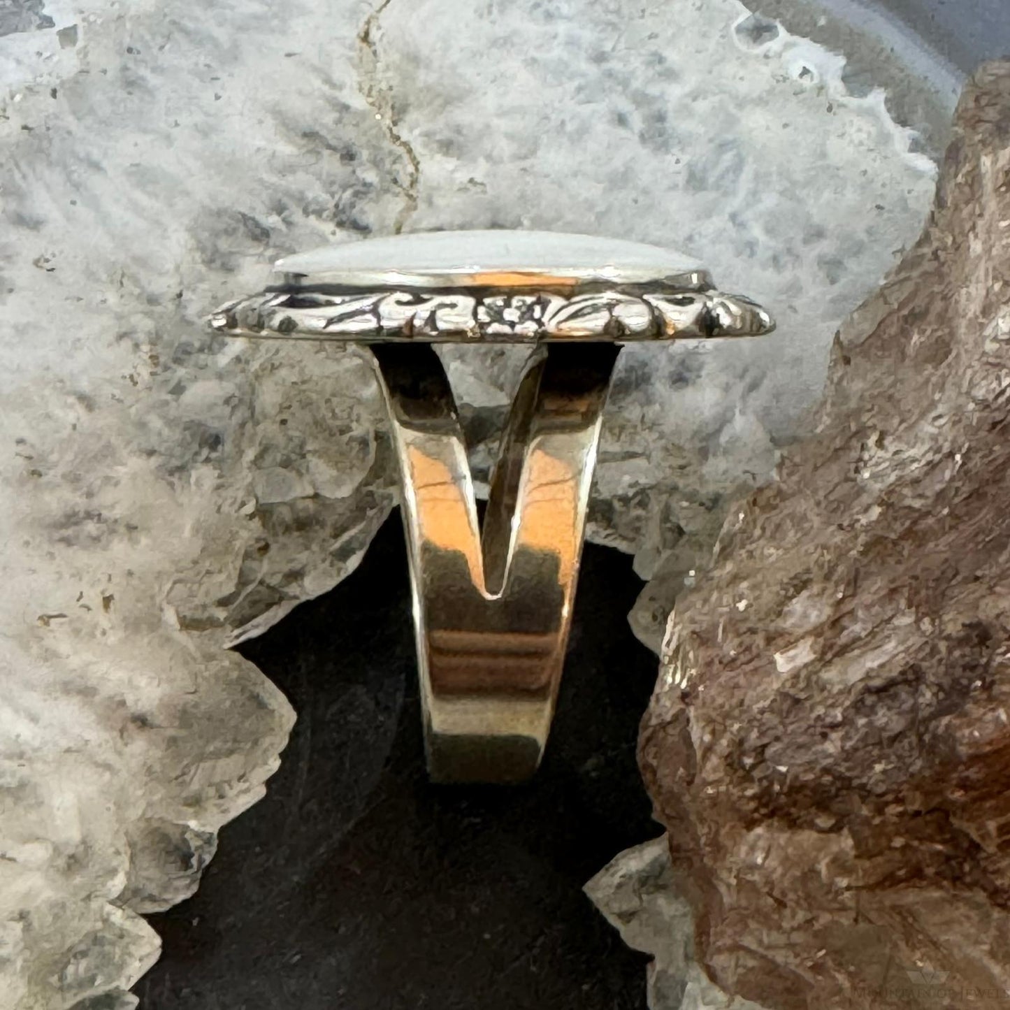 Carolyn Pollack Sterling Silver Large Oval Mother of Pearl Ring For Women