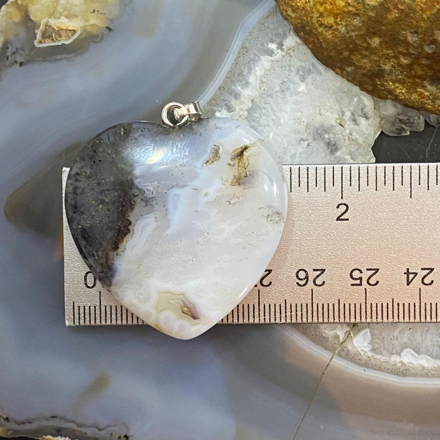 Heart Shape Slab Phantom Agate Fashion Pendant For Women
