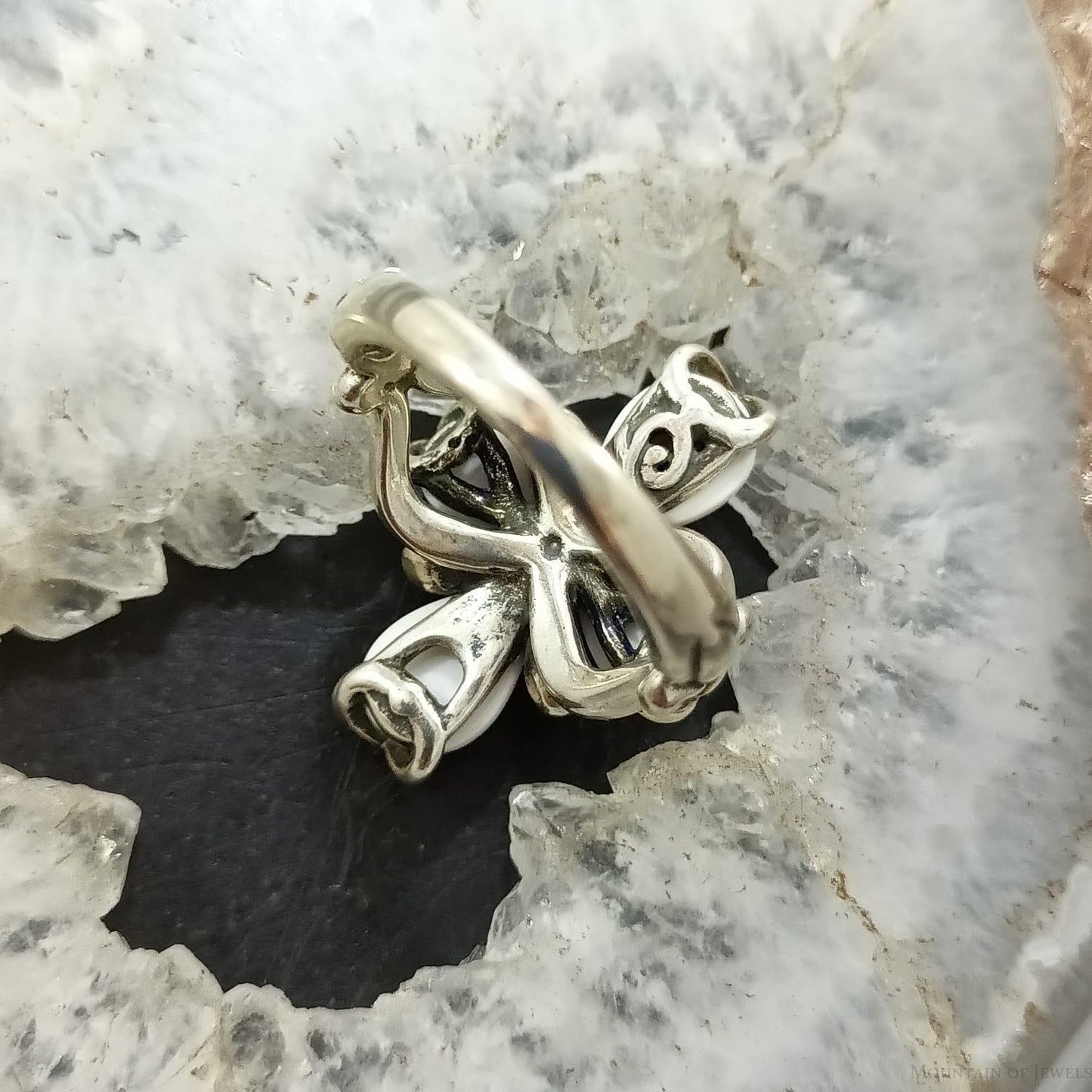Carolyn Pollack Sterling Silver 4 Pear White Jasper Flower Ring Size 8.25 For Women
