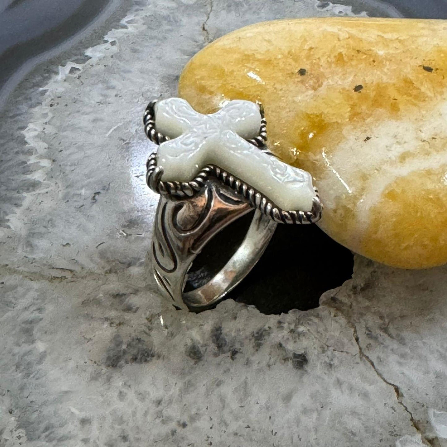 Carolyn Pollack Sterling Silver Carved Mother of Pearl Decorated Cross Ring For Women