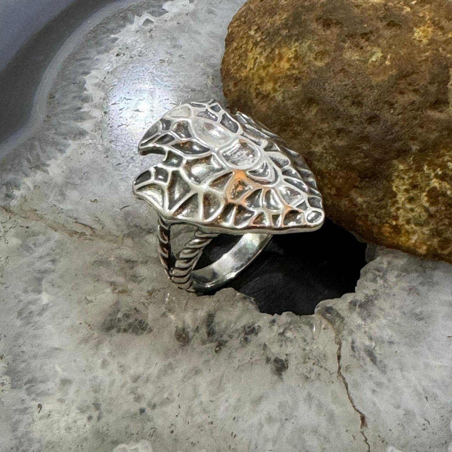 Carolyn Pollack Sterling Silver Hammered Arrowhead Split Shank Ring For Women
