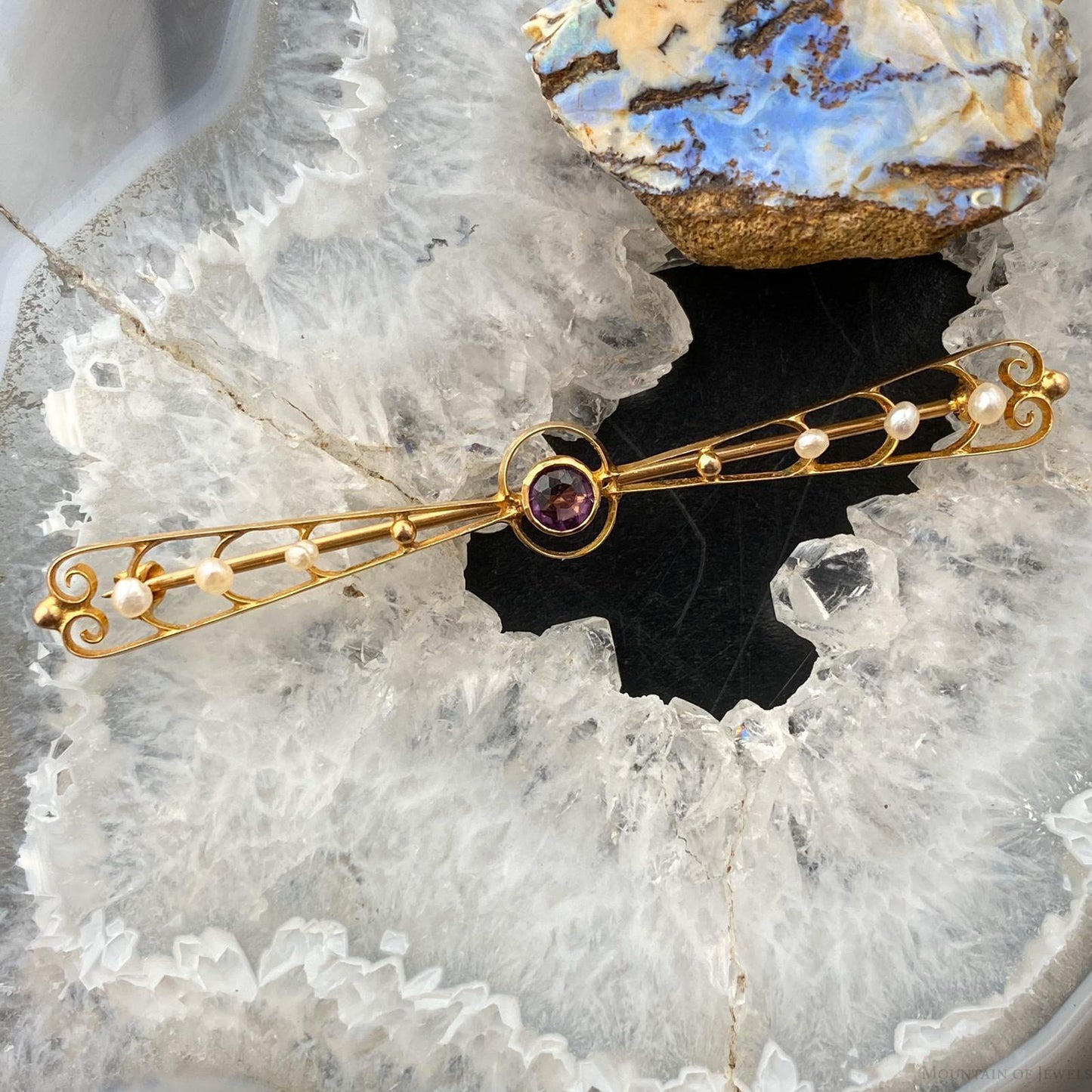 10K Yellow Gold Pearls and Amethyst Dainty Brooch For Women