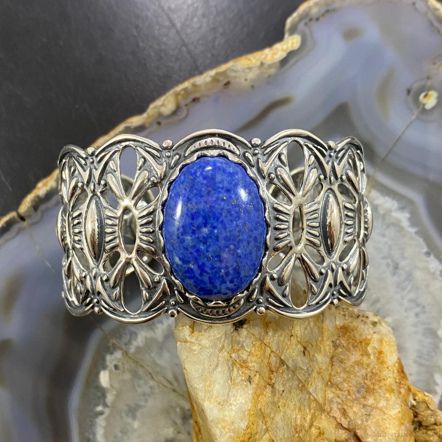 Carolyn Pollack Vintage Southwestern Style Sterling Silver Oval Denim Lapis Bracelet For Women