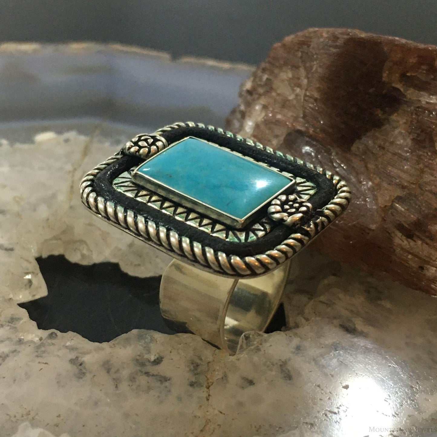 Carolyn Pollack Southwestern Style Sterling Silver Rectangle Turquoise Decorated Ring Size 8 For Women